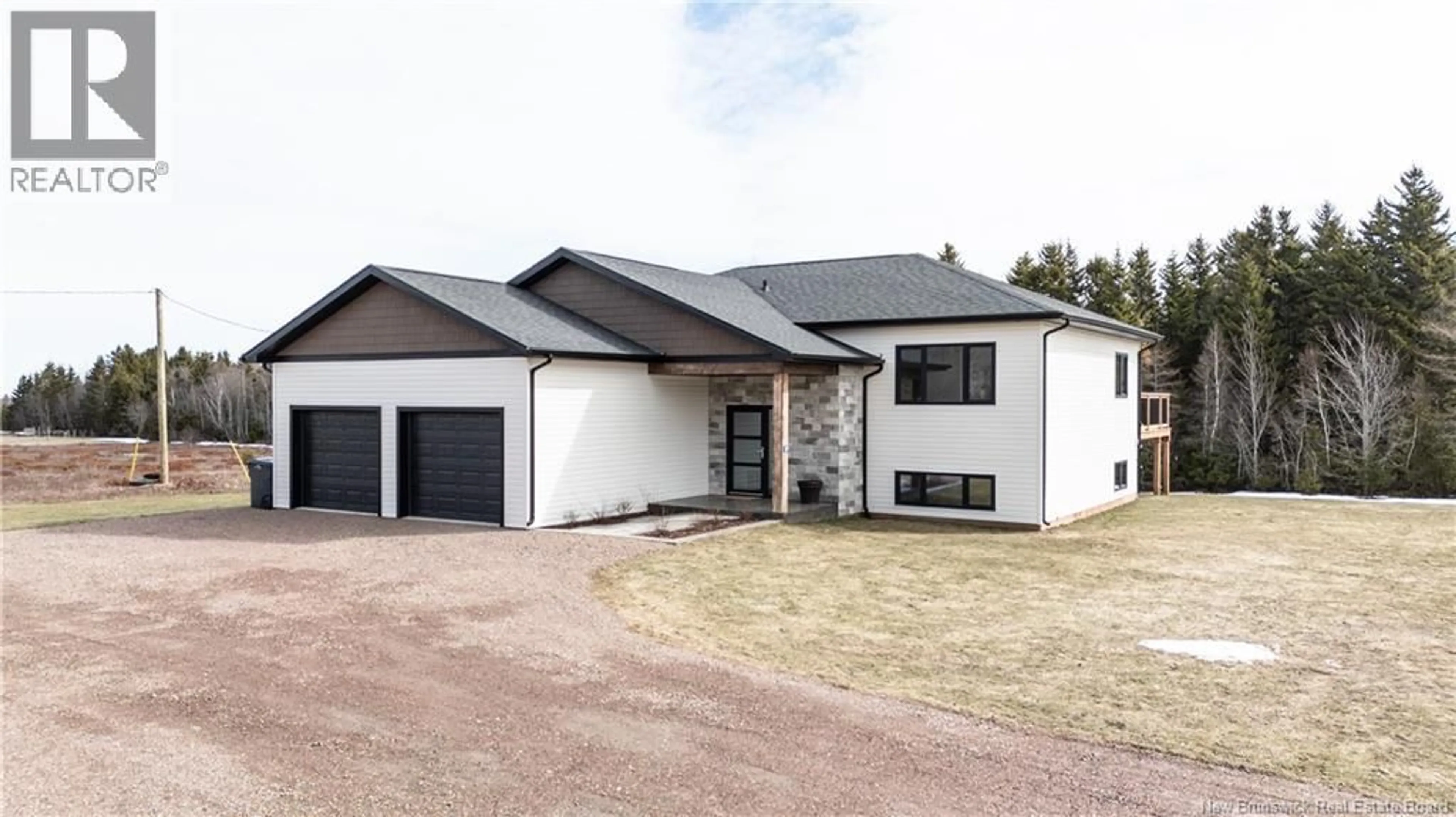 Home with vinyl exterior material, unknown for 69 CARRIAGE COURT, Sackville New Brunswick E4L1B1