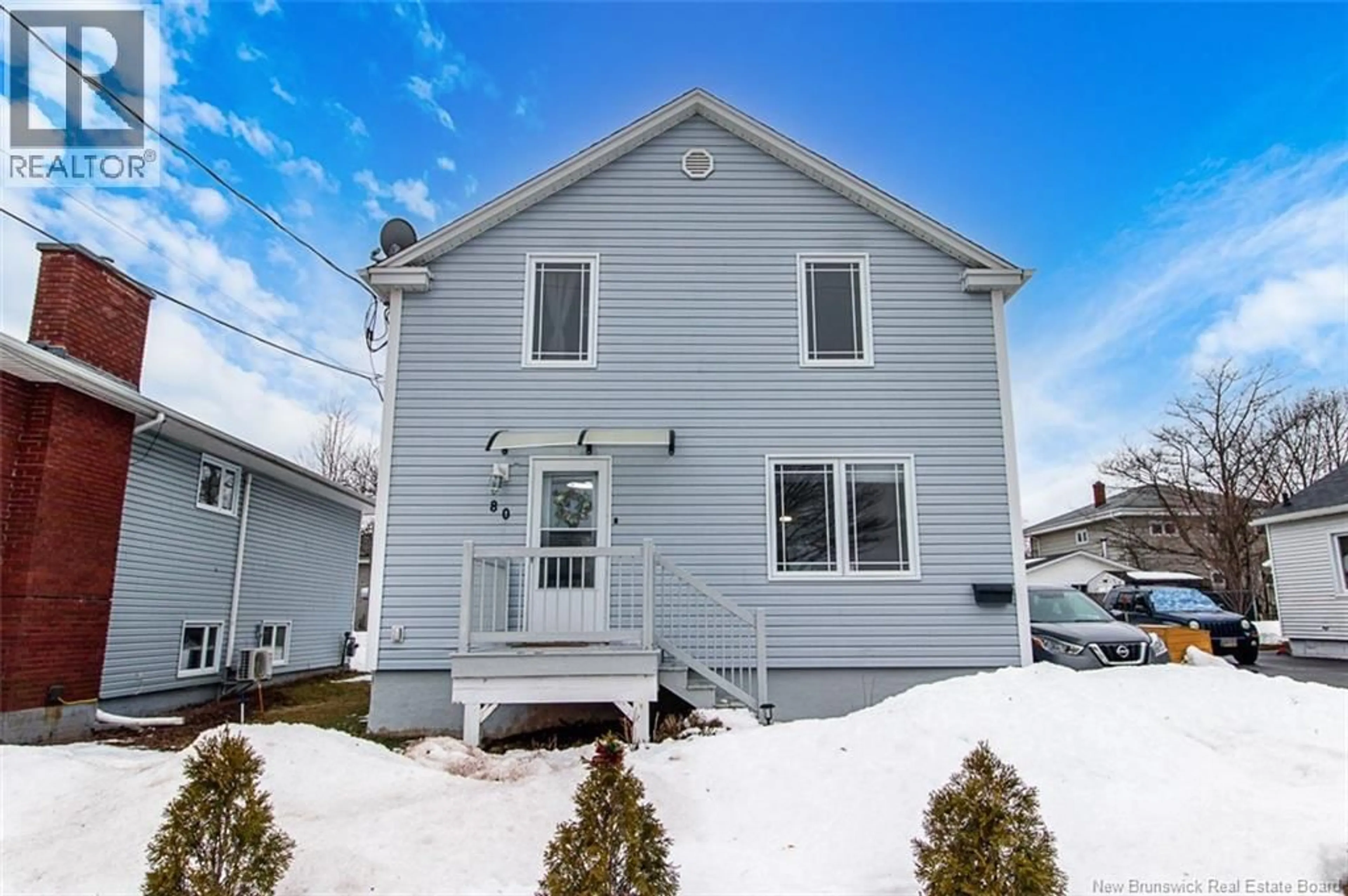 Home with vinyl exterior material, street for 80 OAKLAND AVENUE, Moncton New Brunswick E1C7P1