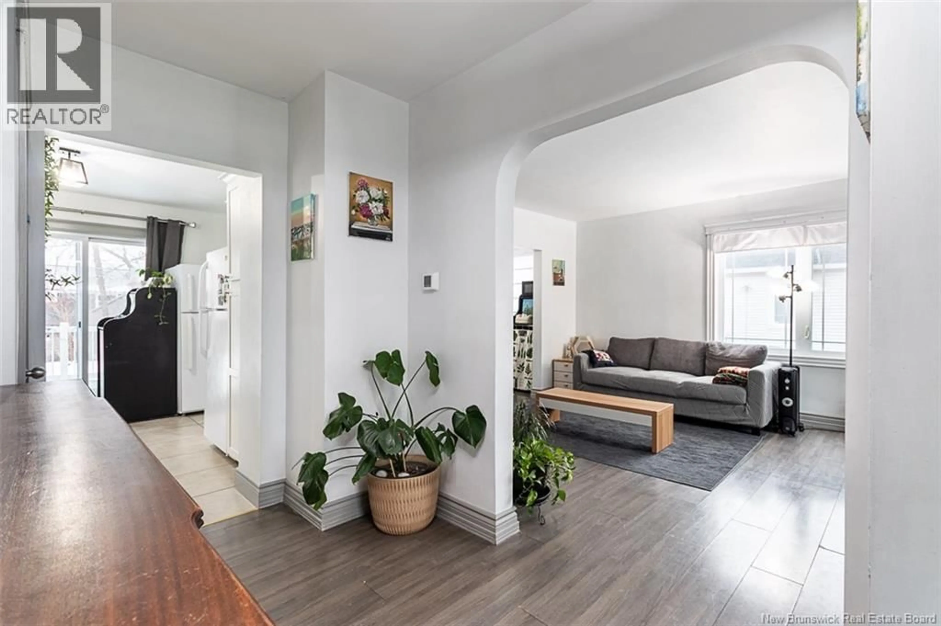 Indoor entryway for 80 OAKLAND AVENUE, Moncton New Brunswick E1C7P1