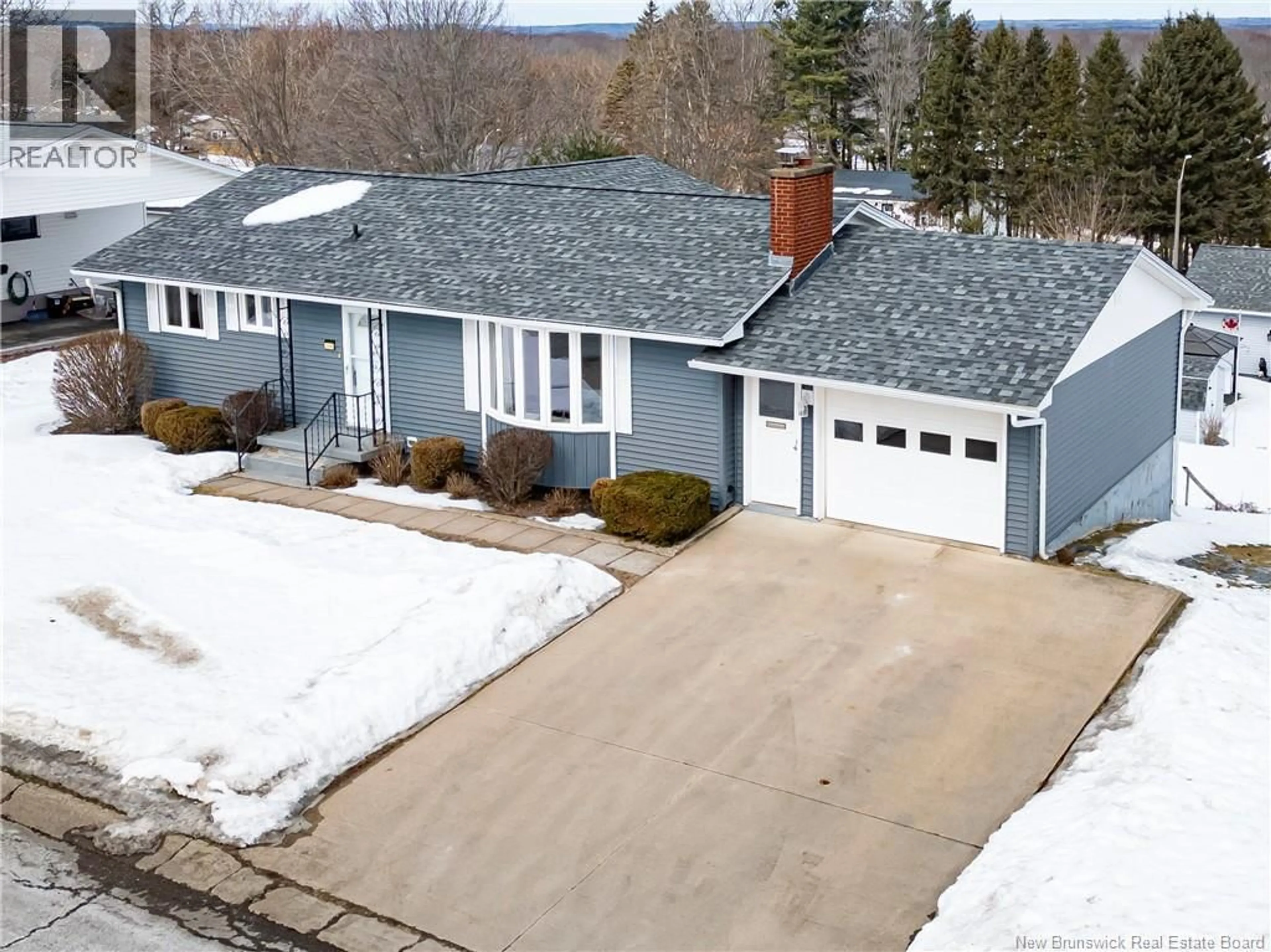 A pic from outside/outdoor area/front of a property/back of a property/a pic from drone, street for 326 GREENFELD ROAD, Oromocto New Brunswick E2V1E1