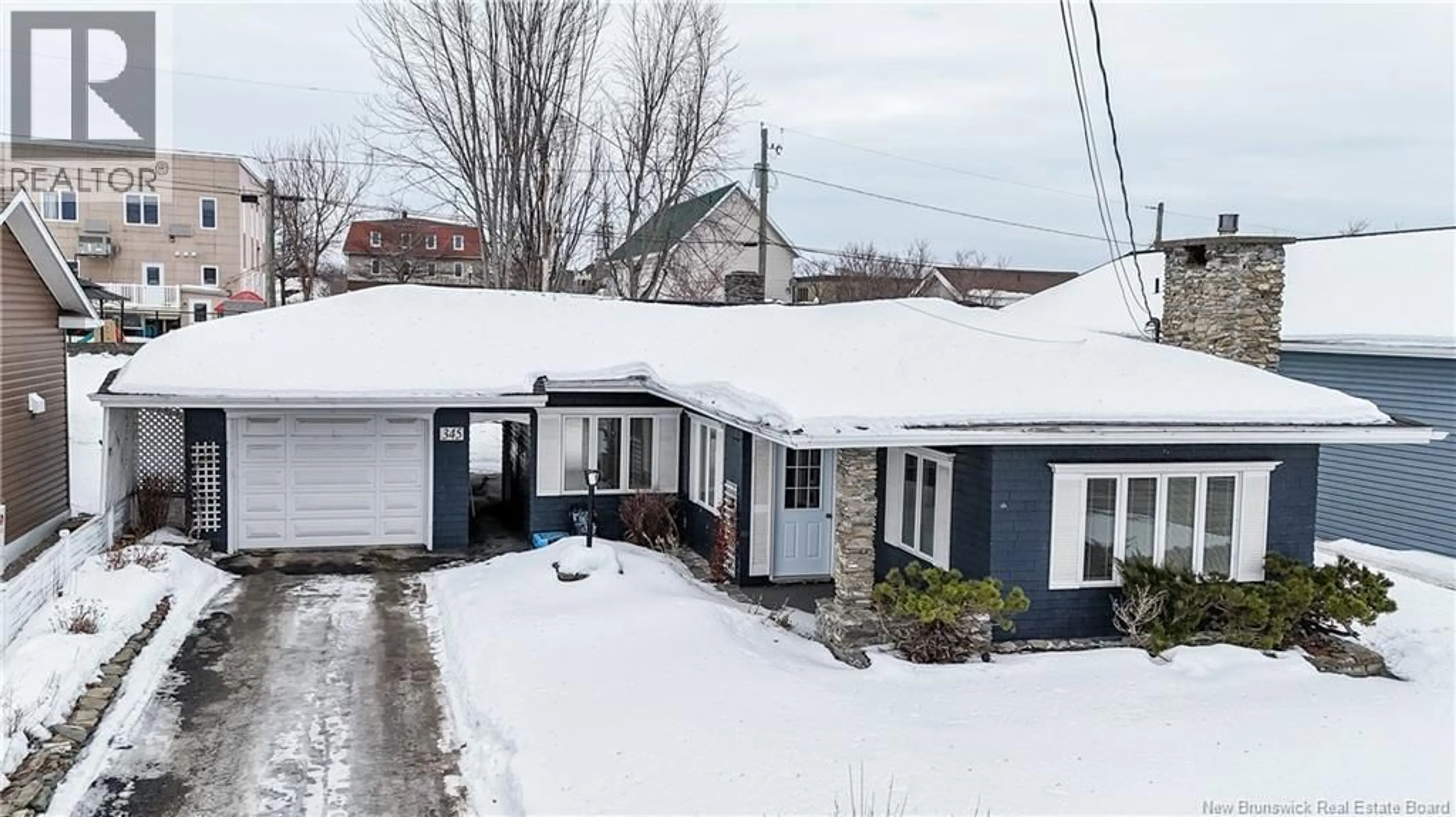 A pic from outside/outdoor area/front of a property/back of a property/a pic from drone, street for 345 FRONT STREET, Grand-Sault/Grand Falls New Brunswick E3Z2S8