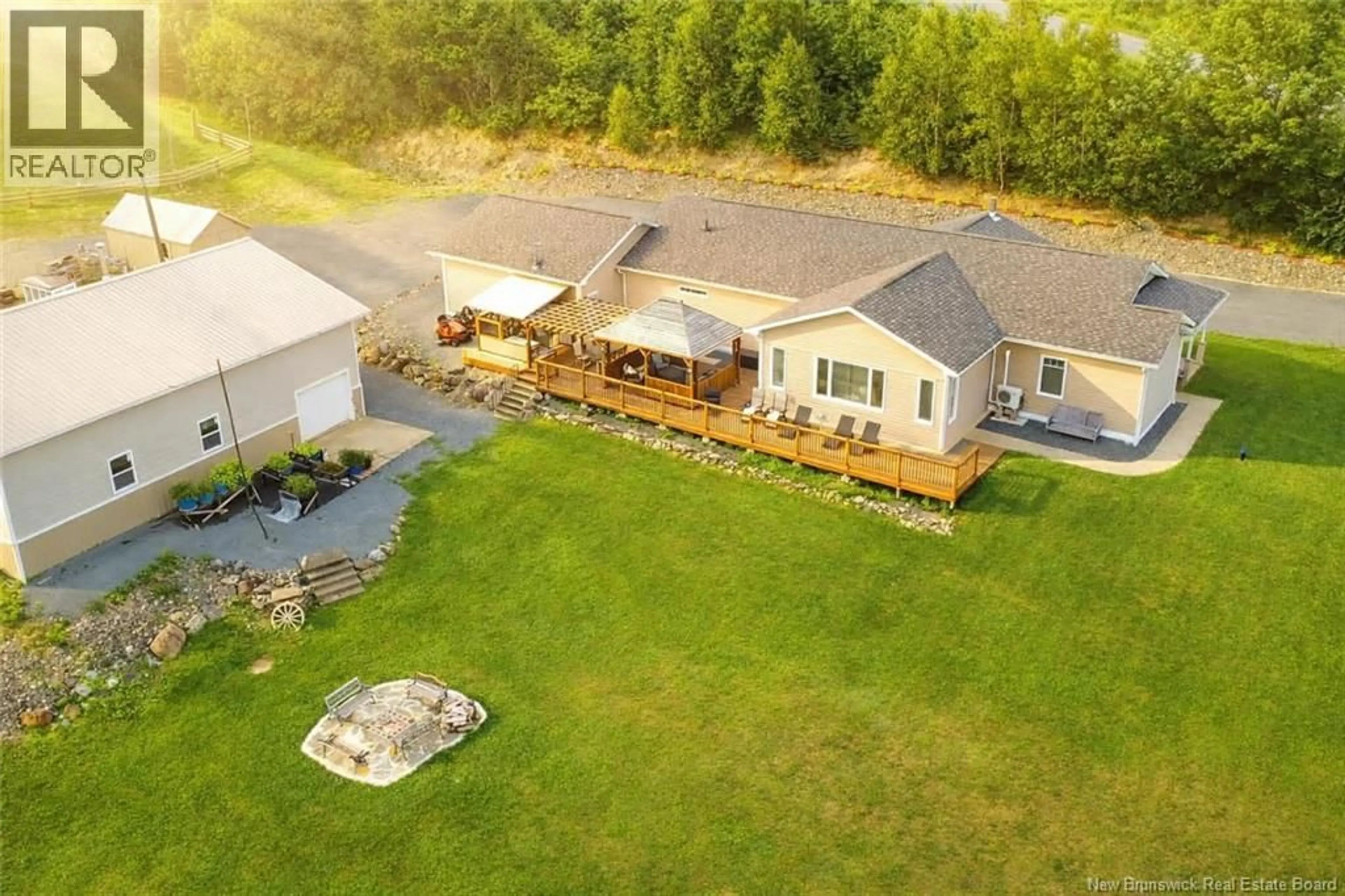 A pic from outside/outdoor area/front of a property/back of a property/a pic from drone, unknown for 245 HUNTER ROAD, Oakland New Brunswick E7L3X8