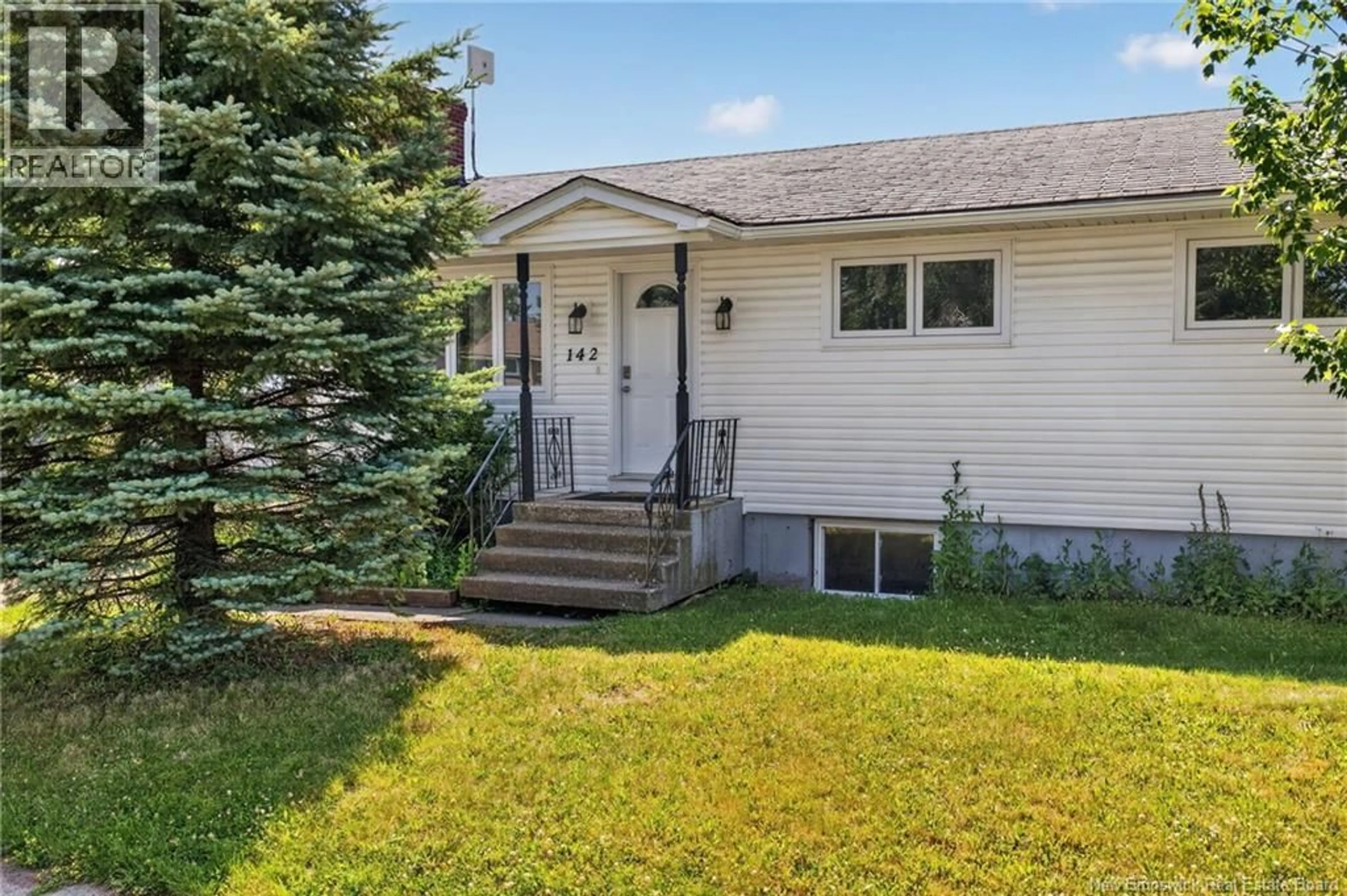 Home with vinyl exterior material, street for 142 CRANDALL, Moncton New Brunswick E1C4E3