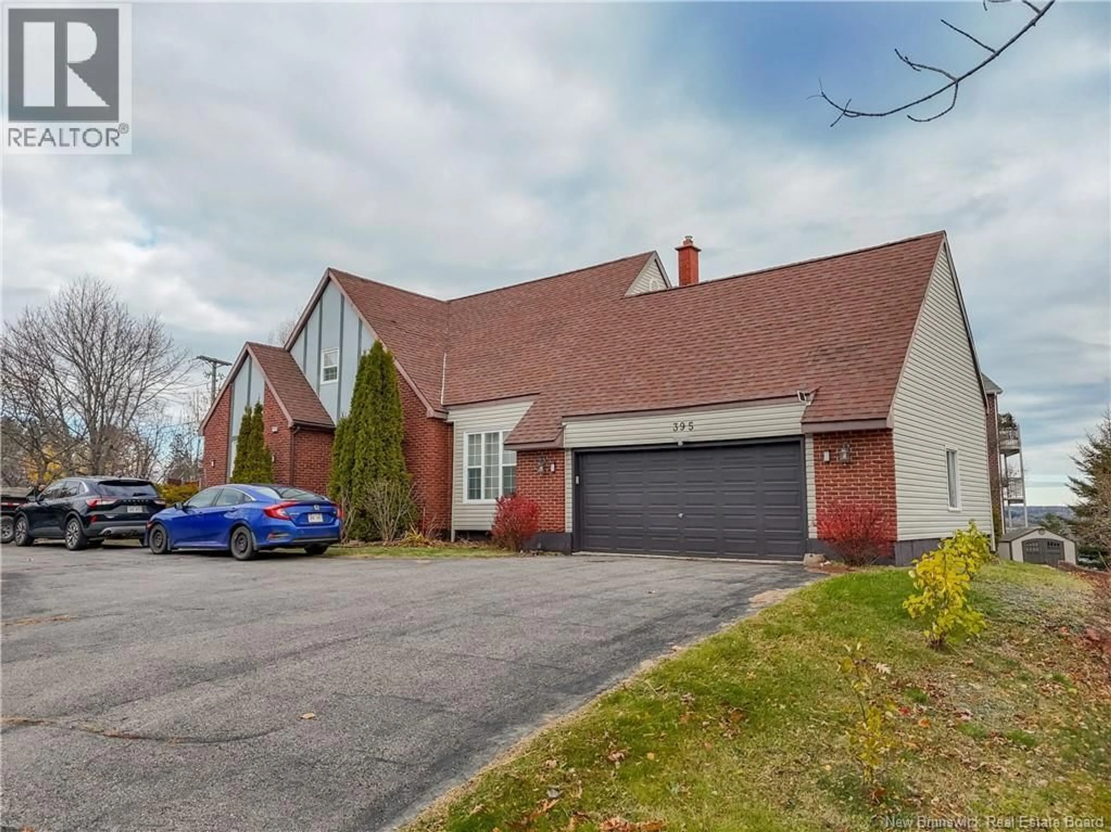 A pic from outside/outdoor area/front of a property/back of a property/a pic from drone, street for 395 KIMBLE DRIVE, Fredericton New Brunswick E3B6Y5