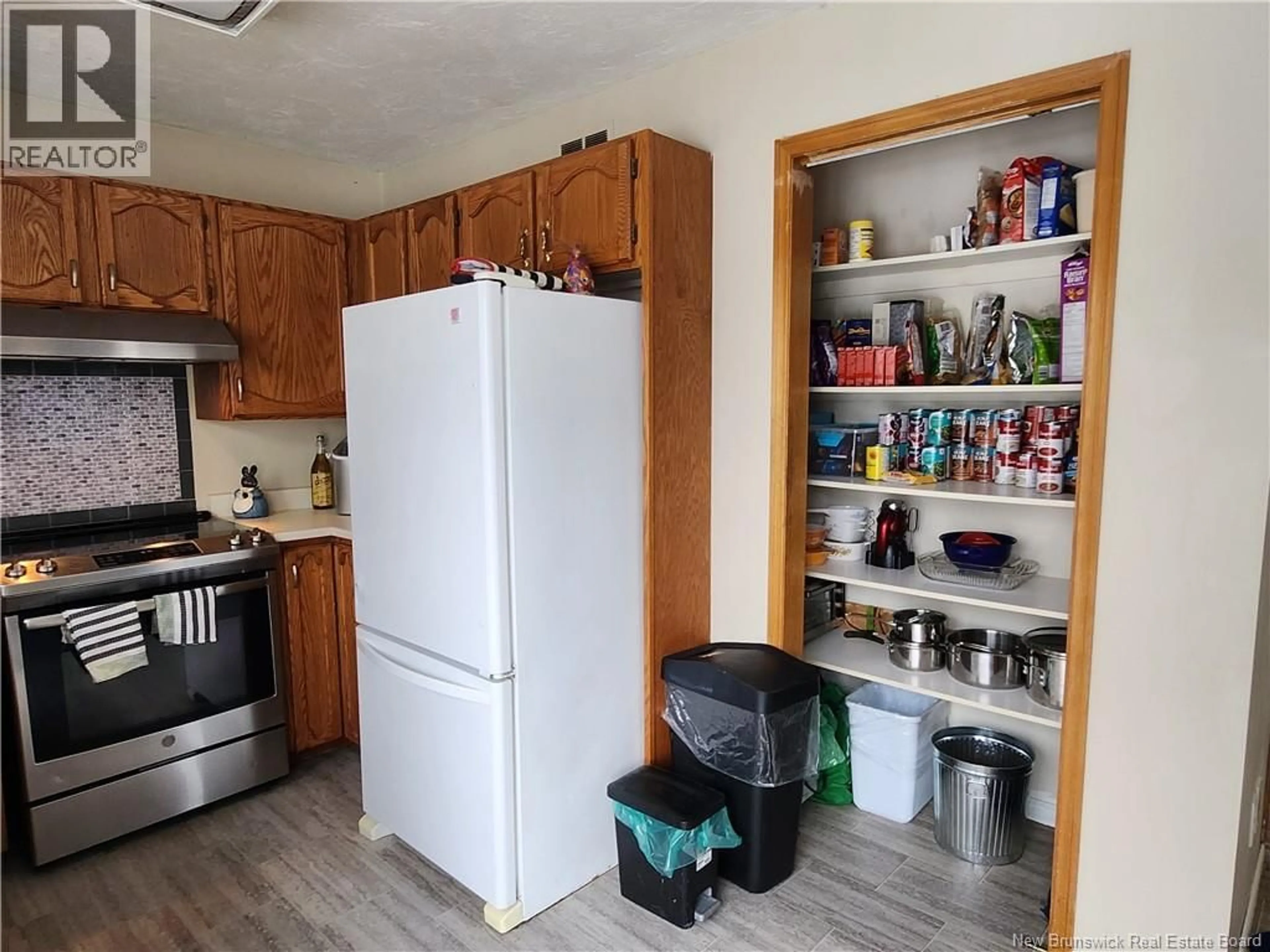 Unknown for 42 ARBOUR GREEN COURT, Moncton New Brunswick E4L3E7