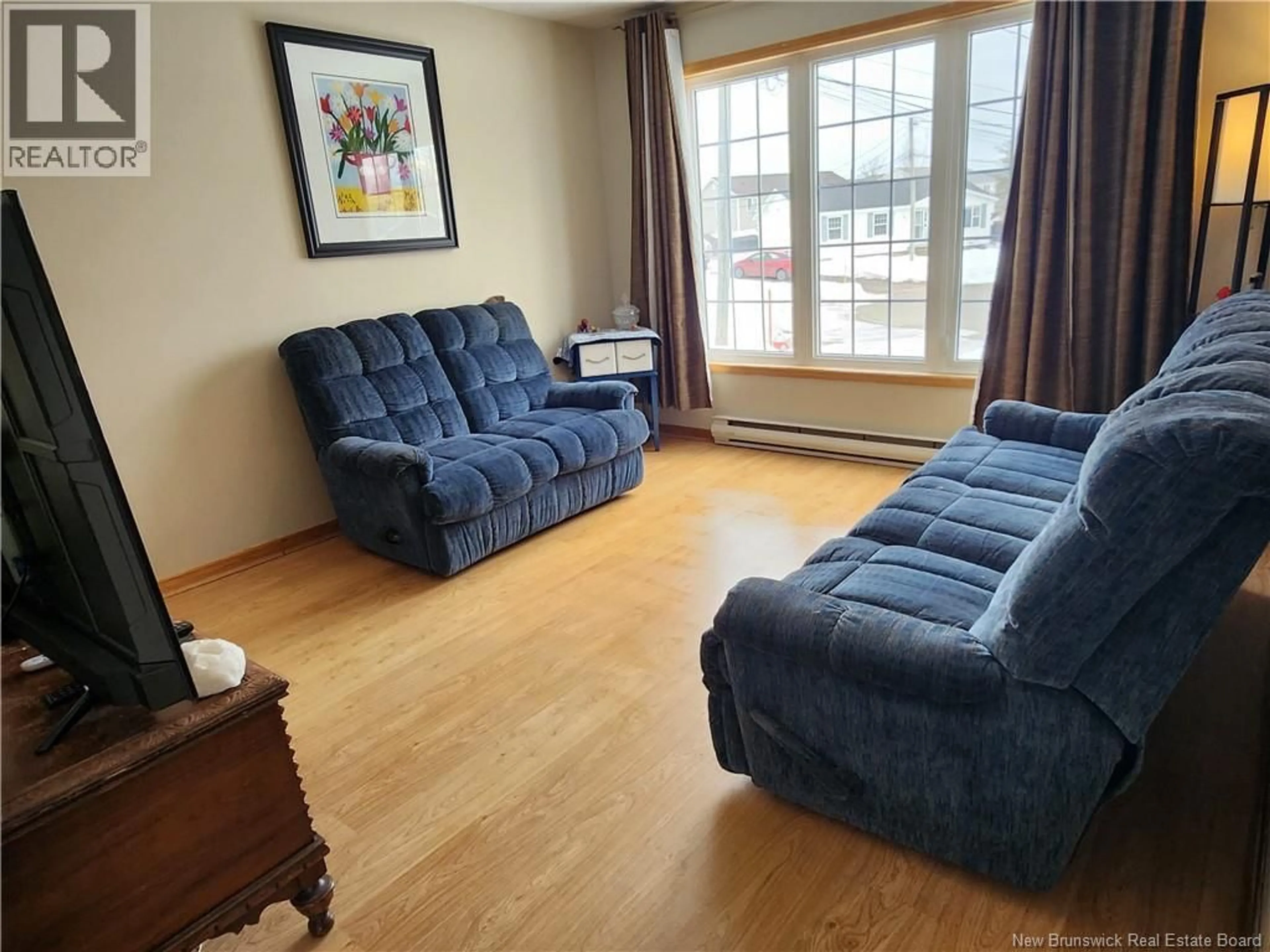 Living room with furniture, unknown for 42 ARBOUR GREEN COURT, Moncton New Brunswick E4L3E7