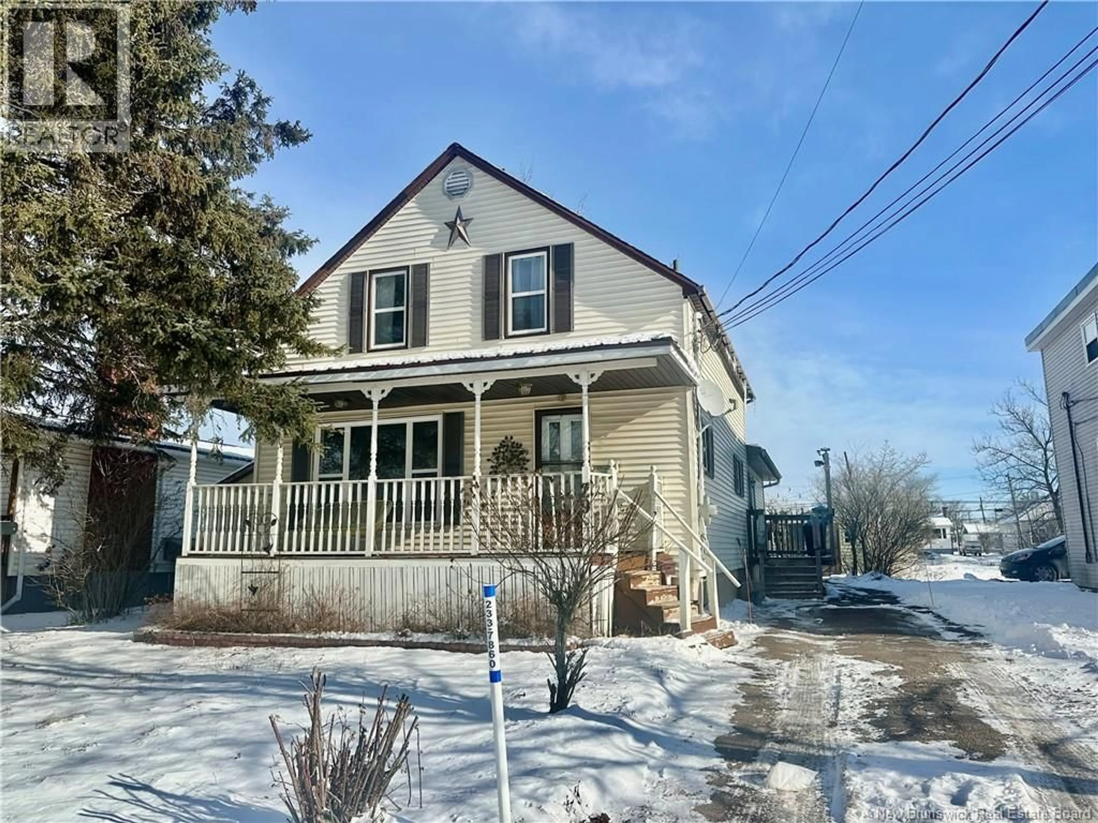 Home with vinyl exterior material, street for 29 SECOND AVENUE, Moncton New Brunswick E1C7X9