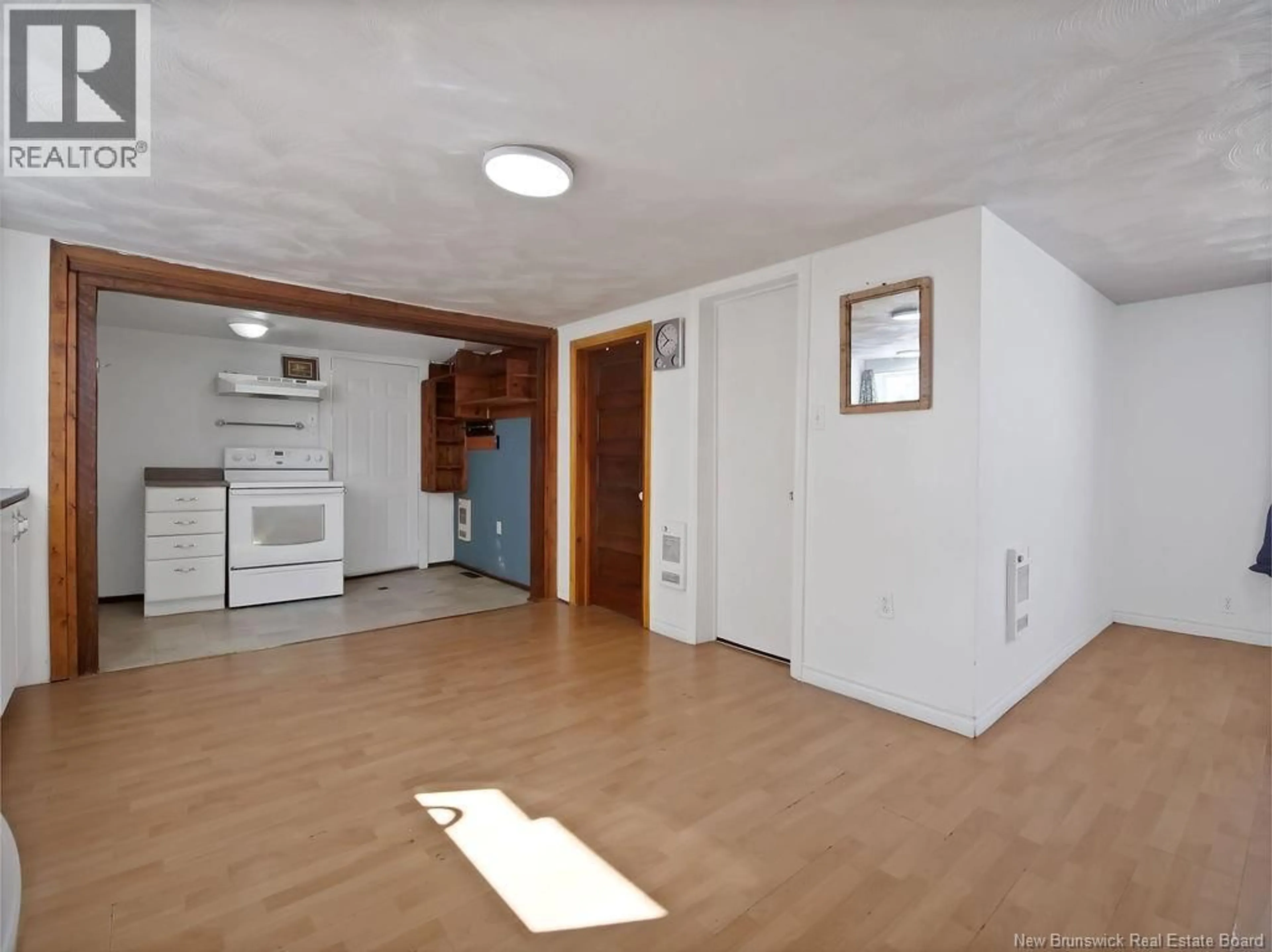 A pic of a room for 80 WHITNEY AVENUE, Moncton New Brunswick E1C8C6