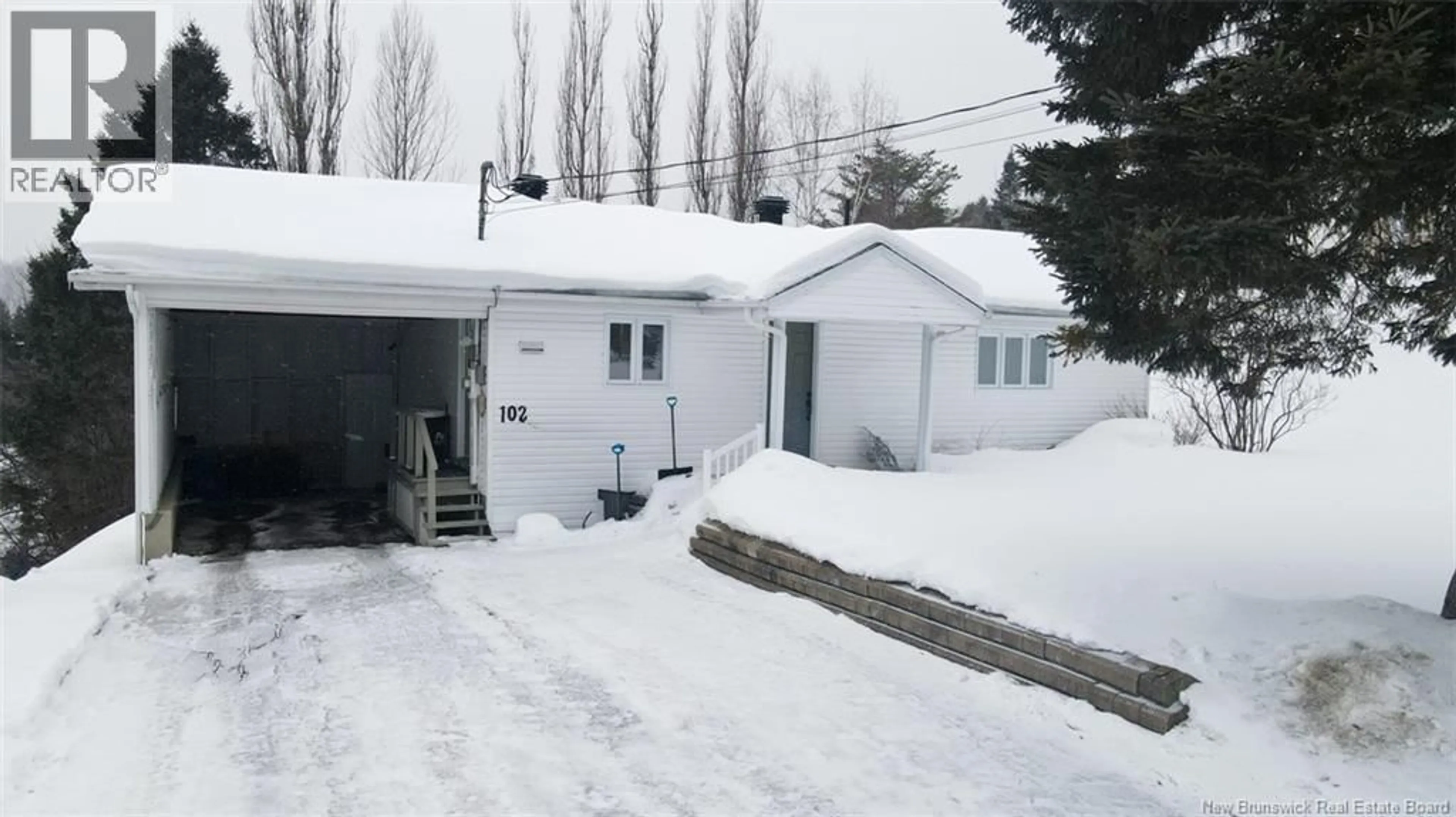 Shed for 102 J-GASPARD-BOUCHER AVENUE, Edmundston New Brunswick E3V1P9