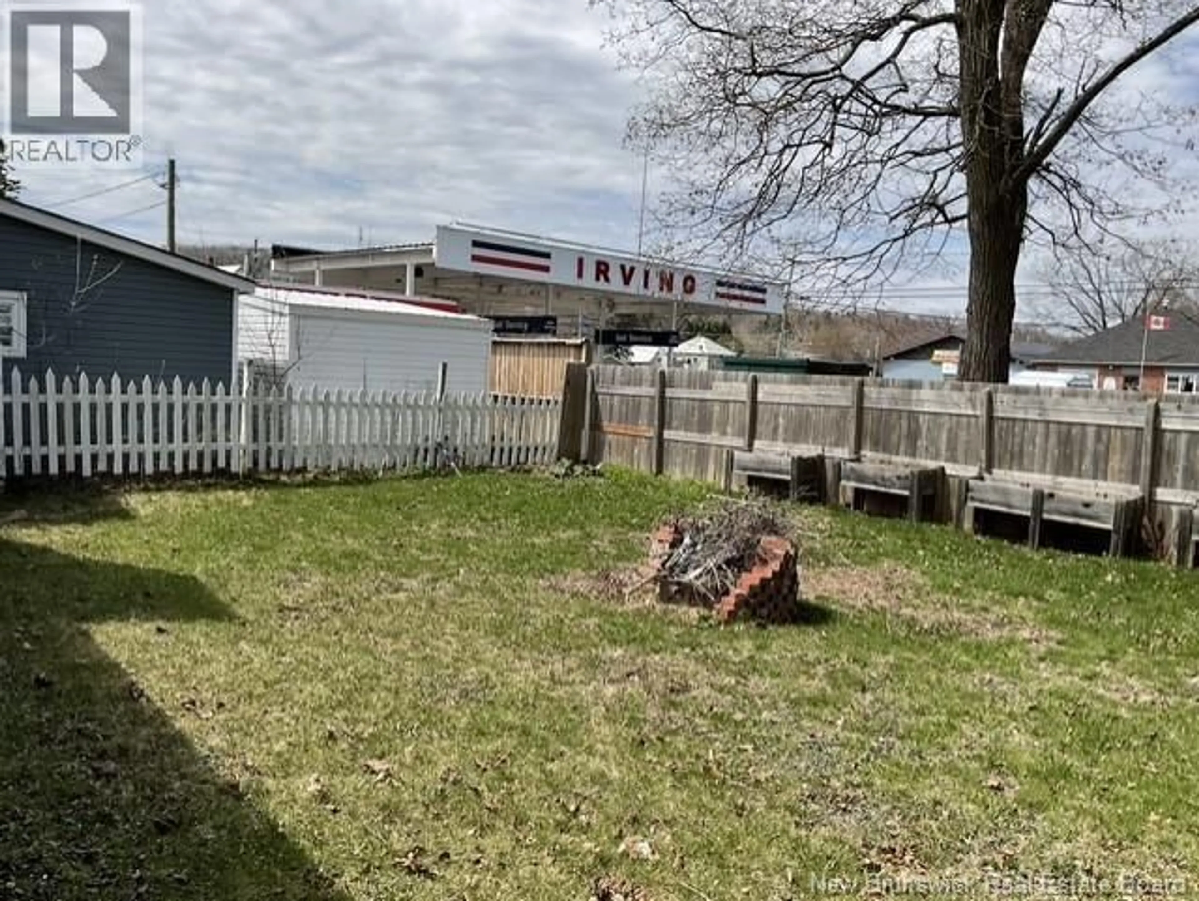 Unknown for 162 UNION STREET, Woodstock New Brunswick E7M2X3
