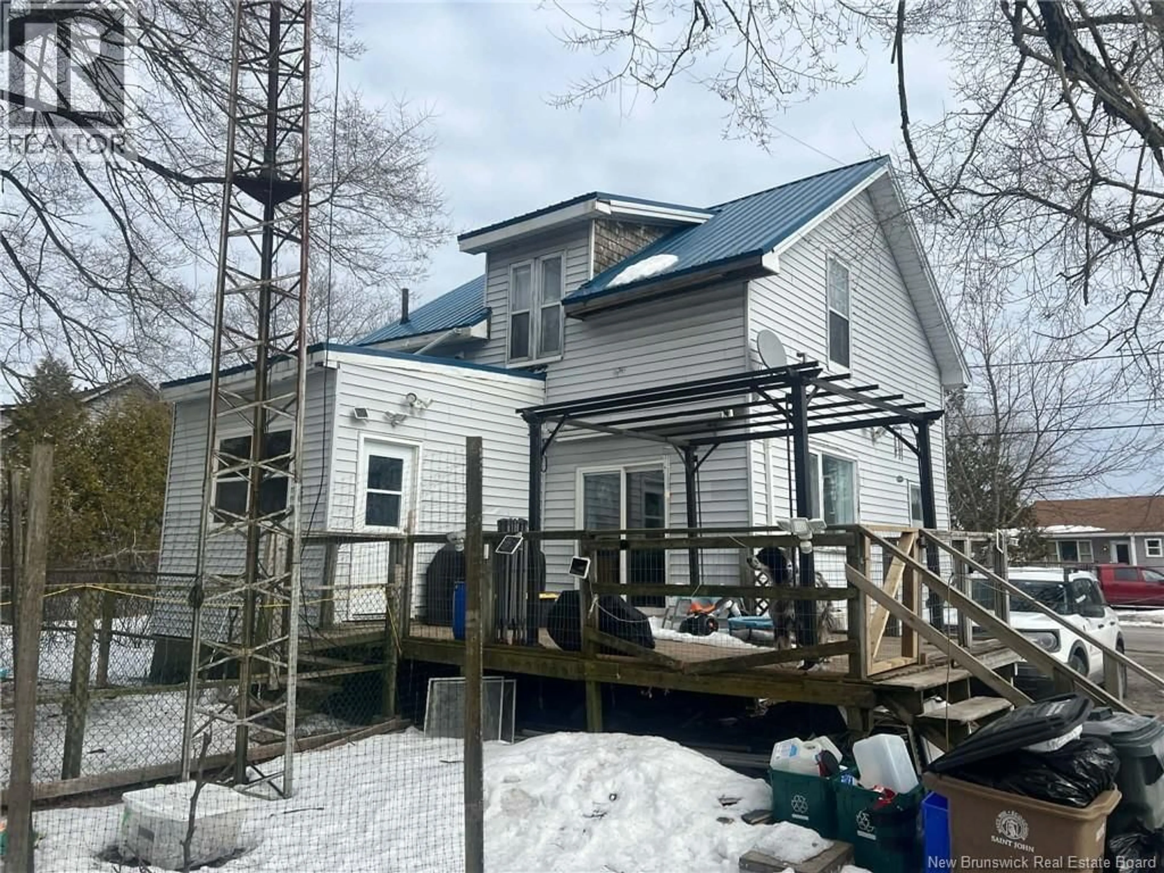 Home with vinyl exterior material, unknown for 51-53 SIMPSON DRIVE, Saint John New Brunswick E2H2B8