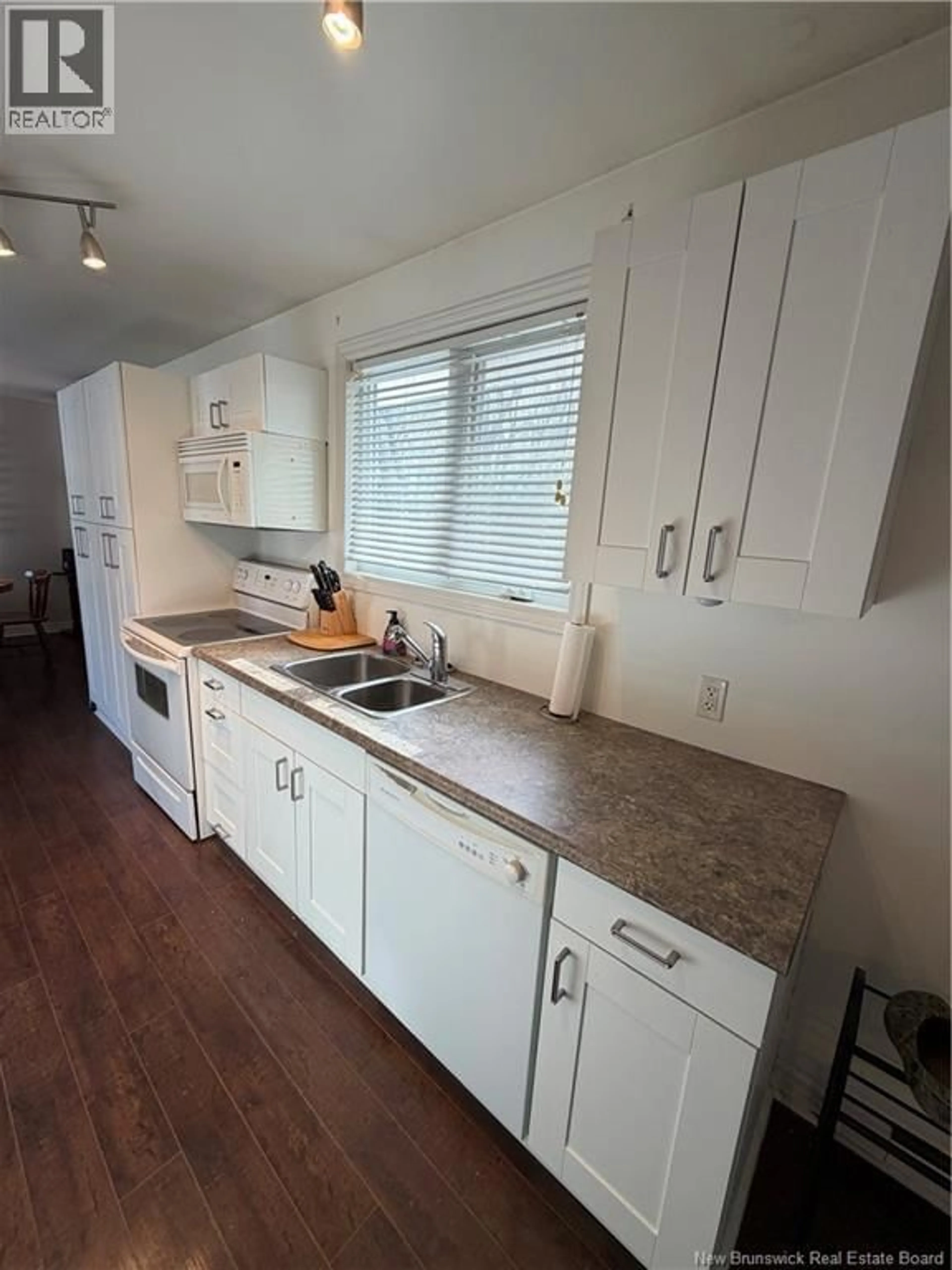 Standard kitchen, unknown for 319 MCKAY STREET, Miramichi New Brunswick E1V2C2