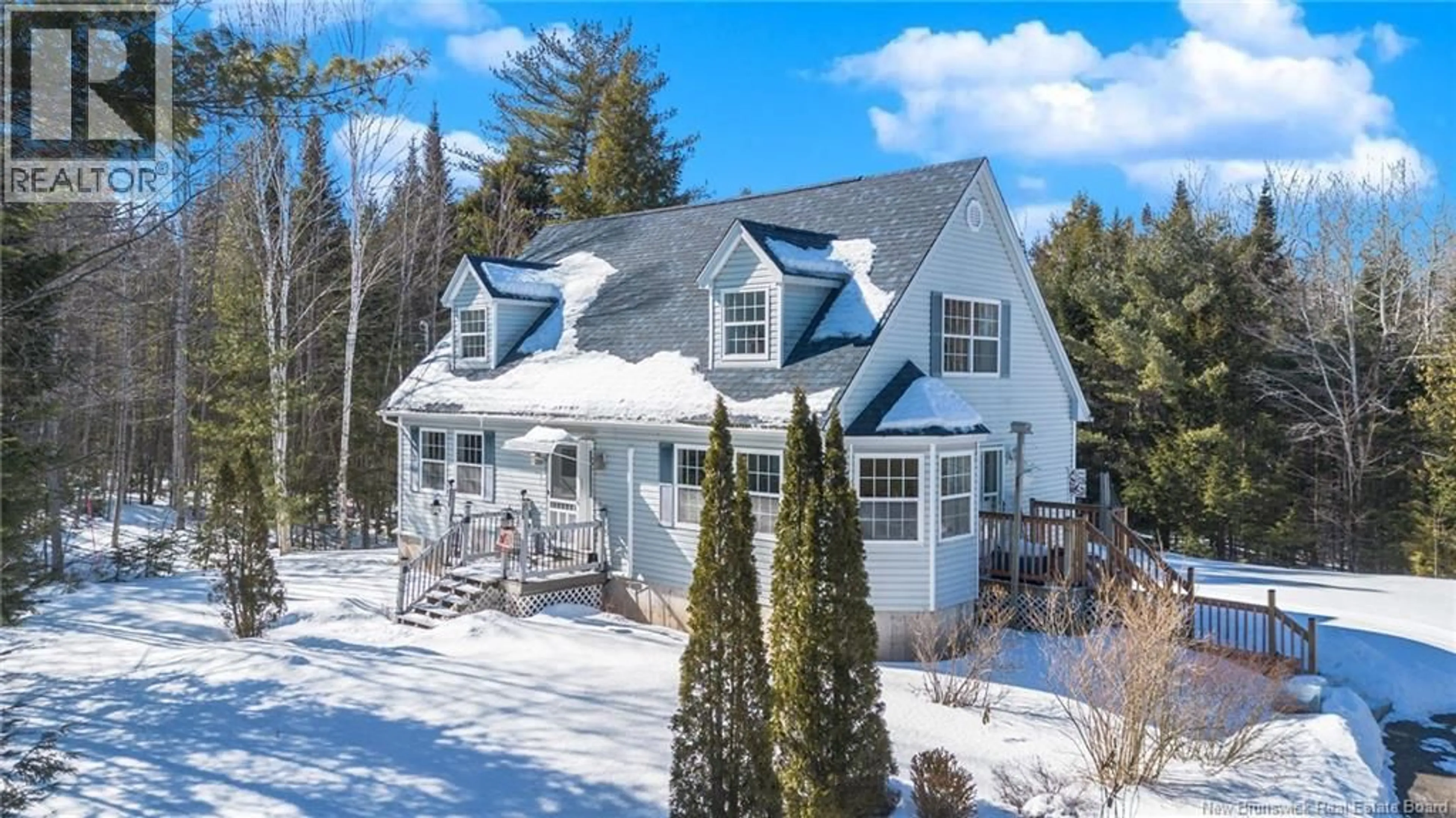 A pic from outside/outdoor area/front of a property/back of a property/a pic from drone, unknown for 24 KUZYK COURT, Burton New Brunswick E2V4V5