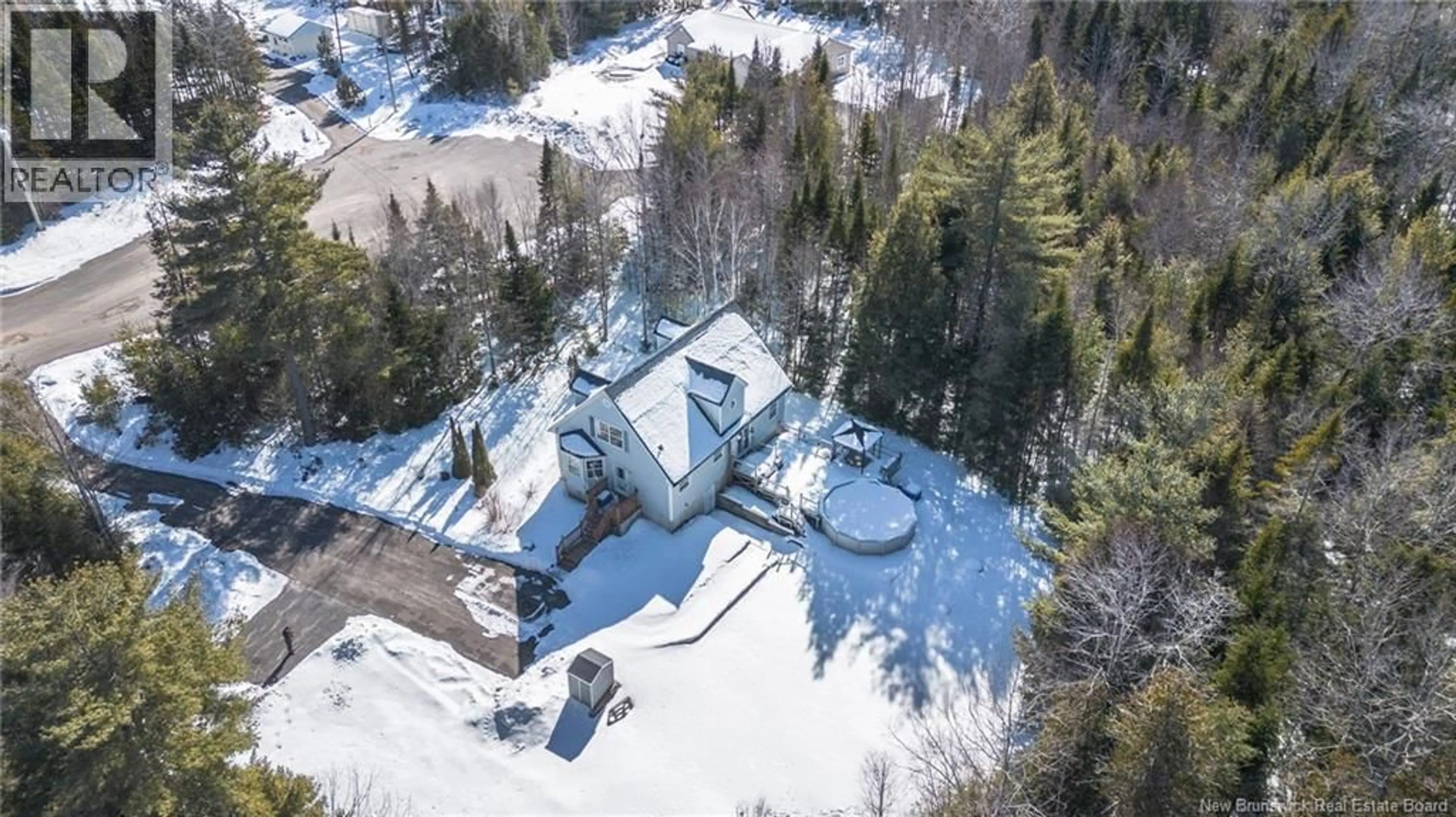 A pic from outside/outdoor area/front of a property/back of a property/a pic from drone, unknown for 24 KUZYK COURT, Burton New Brunswick E2V4V5