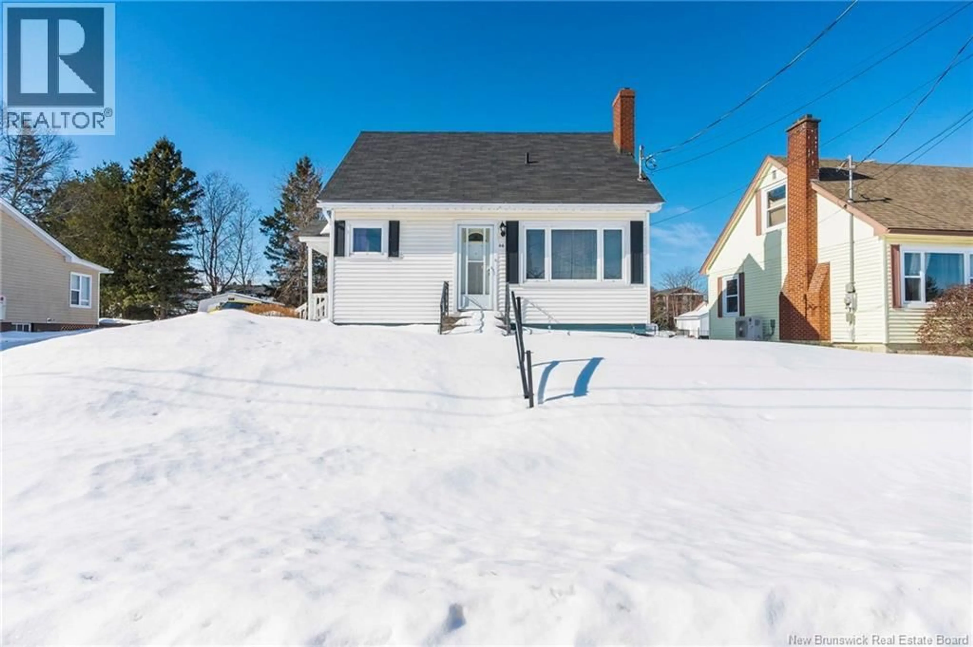 A pic from outside/outdoor area/front of a property/back of a property/a pic from drone, street for 46 LYNWOOD DRIVE, Moncton New Brunswick E1A3Z7