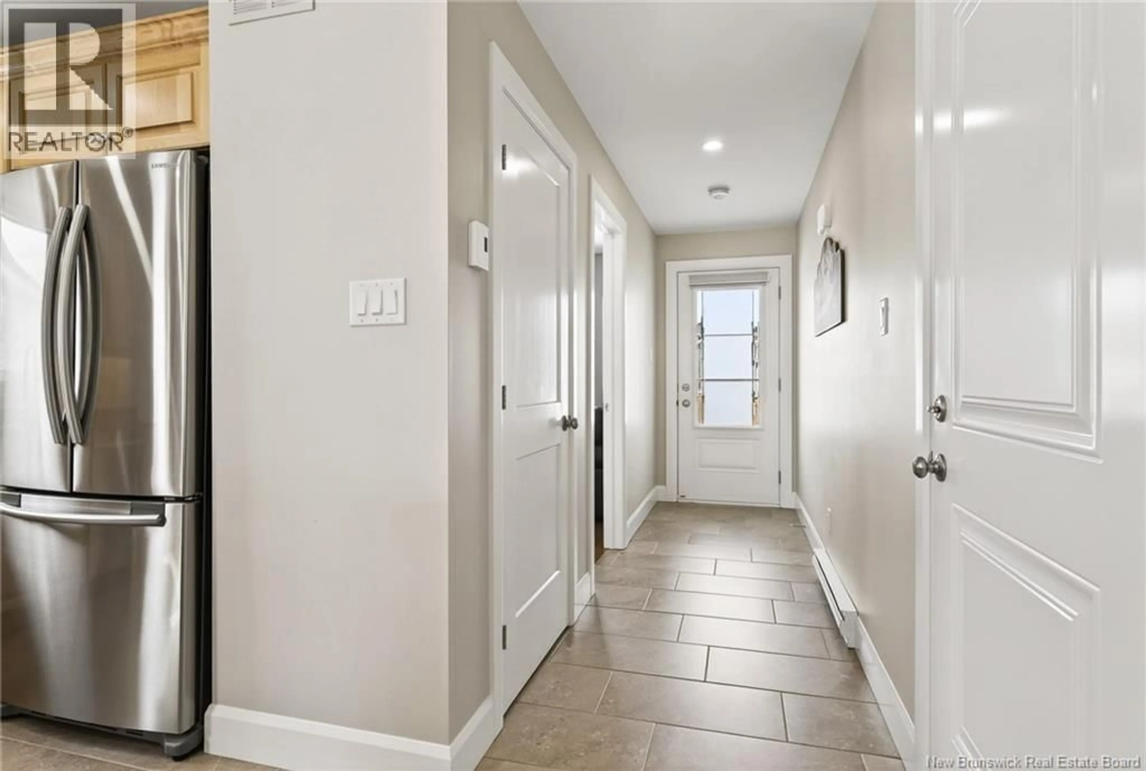 Indoor entryway for 28 AIMÉ STREET, Dieppe New Brunswick E1A9M3
