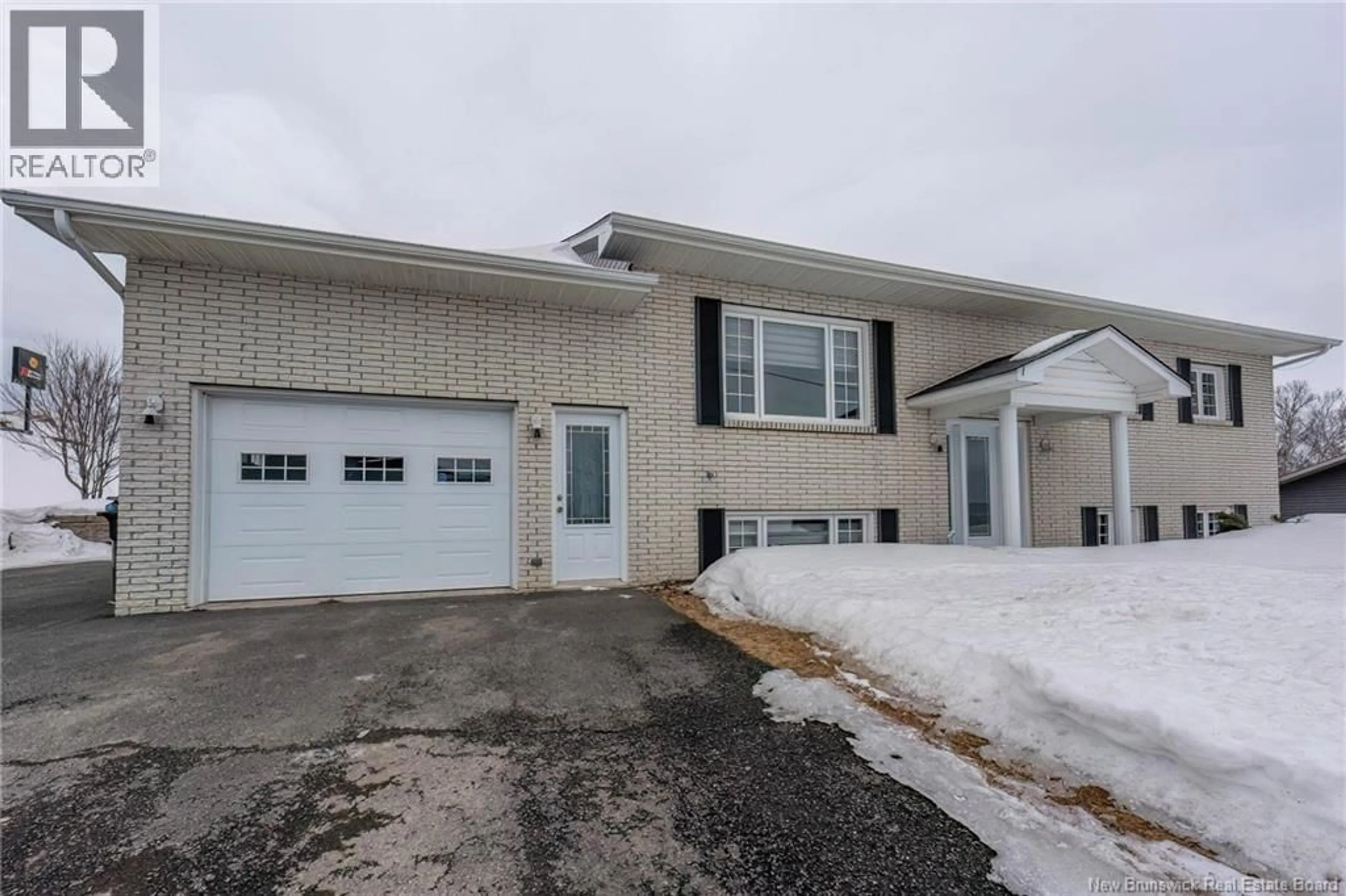 Unknown for 835 WALKER STREET, Grand Falls New Brunswick E3Z1A4