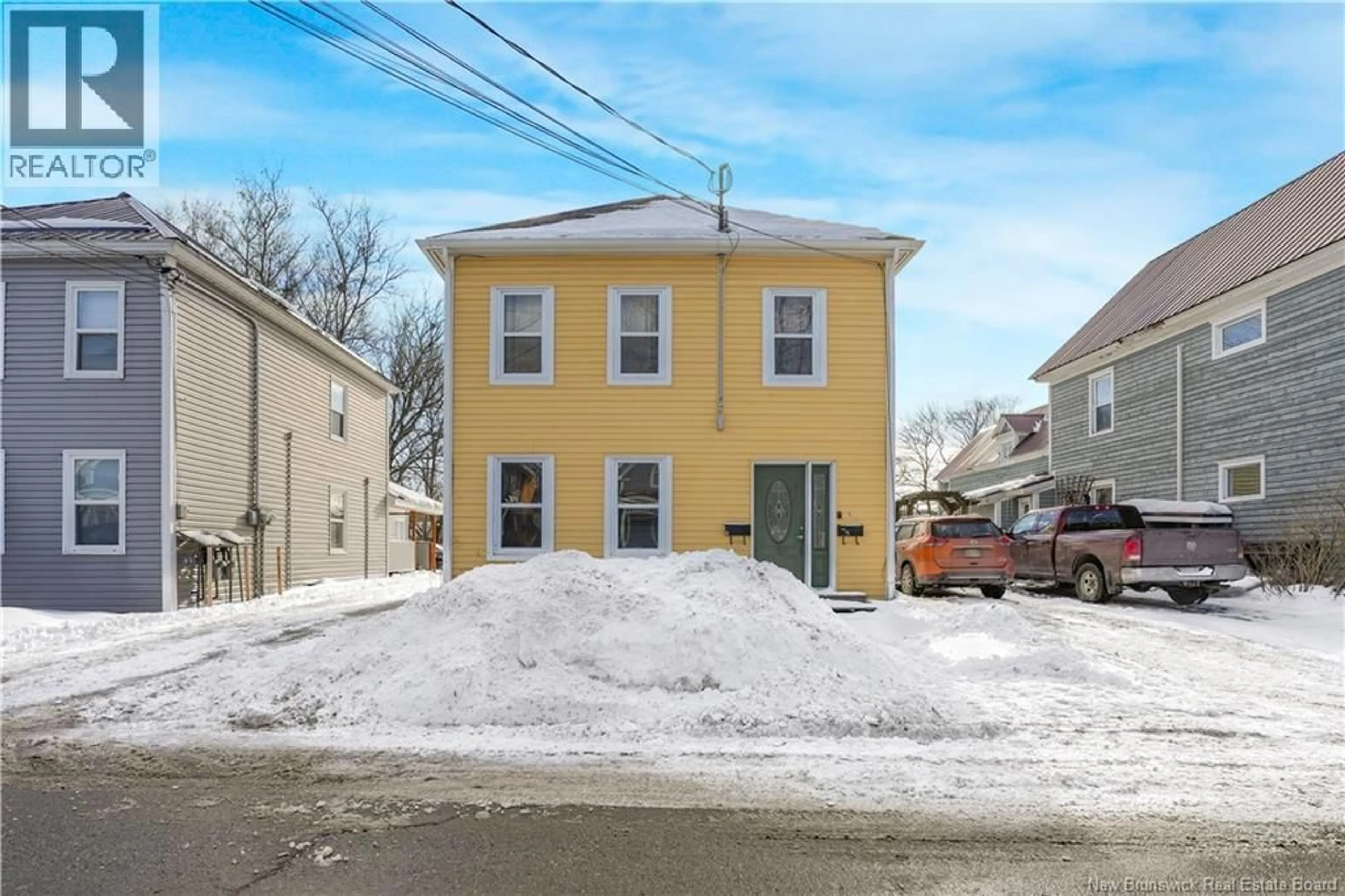 Unknown for 144 SAUNDERS STREET, Fredericton New Brunswick E3B1N3