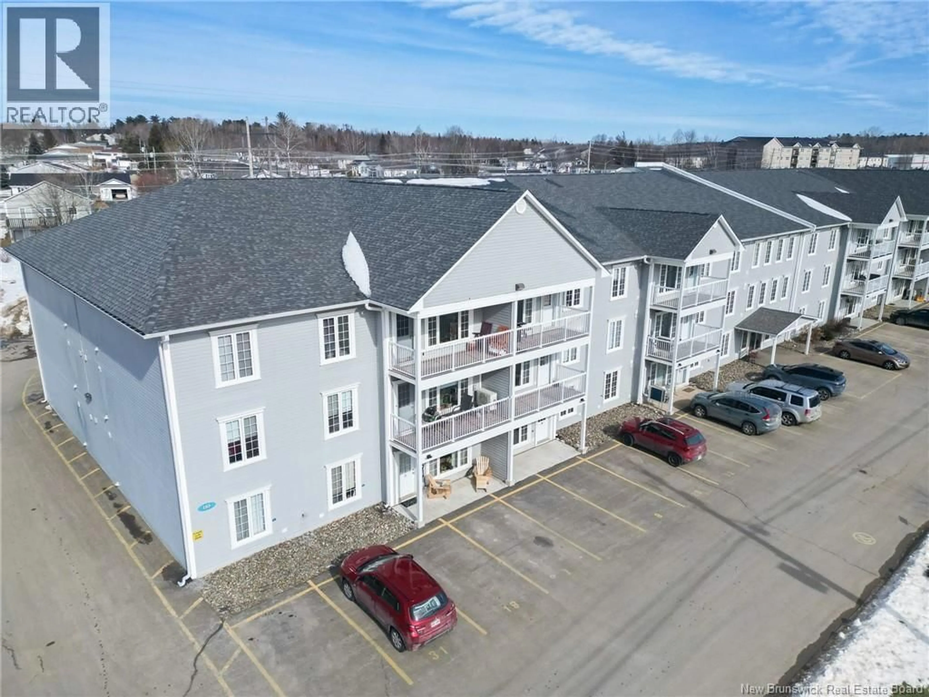 A pic from outside/outdoor area/front of a property/back of a property/a pic from drone, building for 9 - 185 REYNOLDS STREET, Nashwaaksis New Brunswick E3A0K7