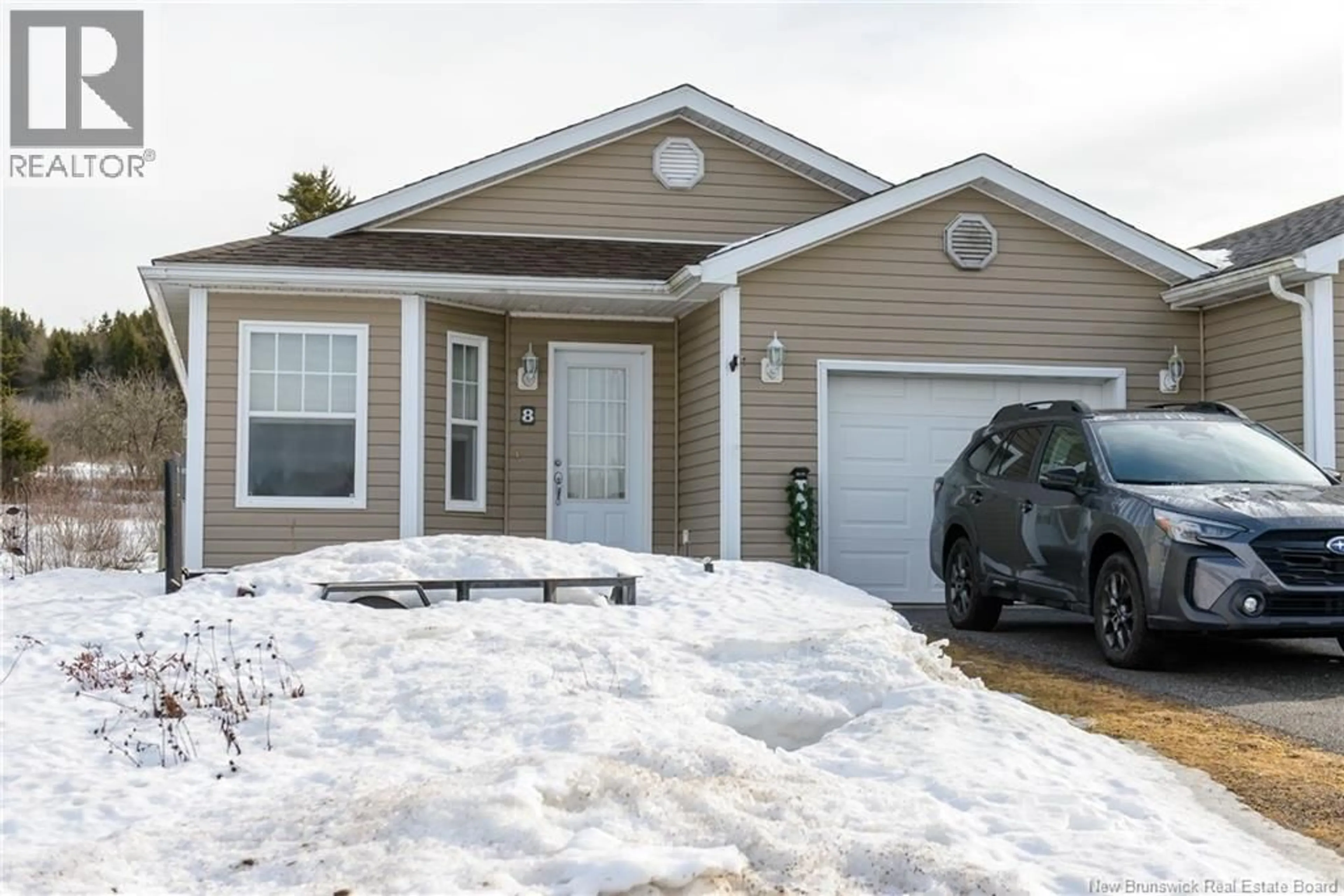 Home with vinyl exterior material, street for 8 BERNICE COURT, Saint John New Brunswick E2J0J1