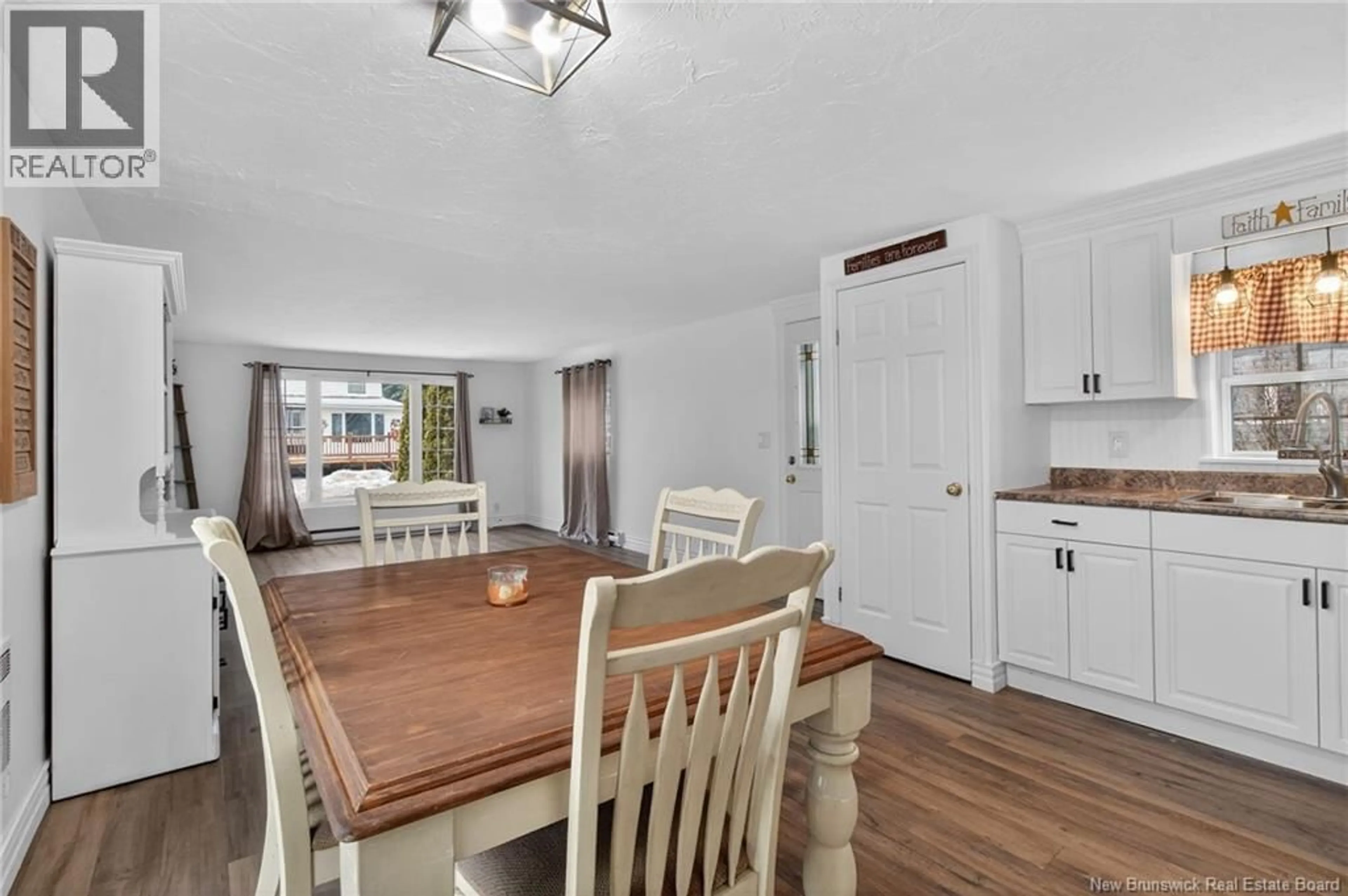 Dining room, unknown for 21 MCLAUGHLIN, Bouctouche New Brunswick E4S3P2