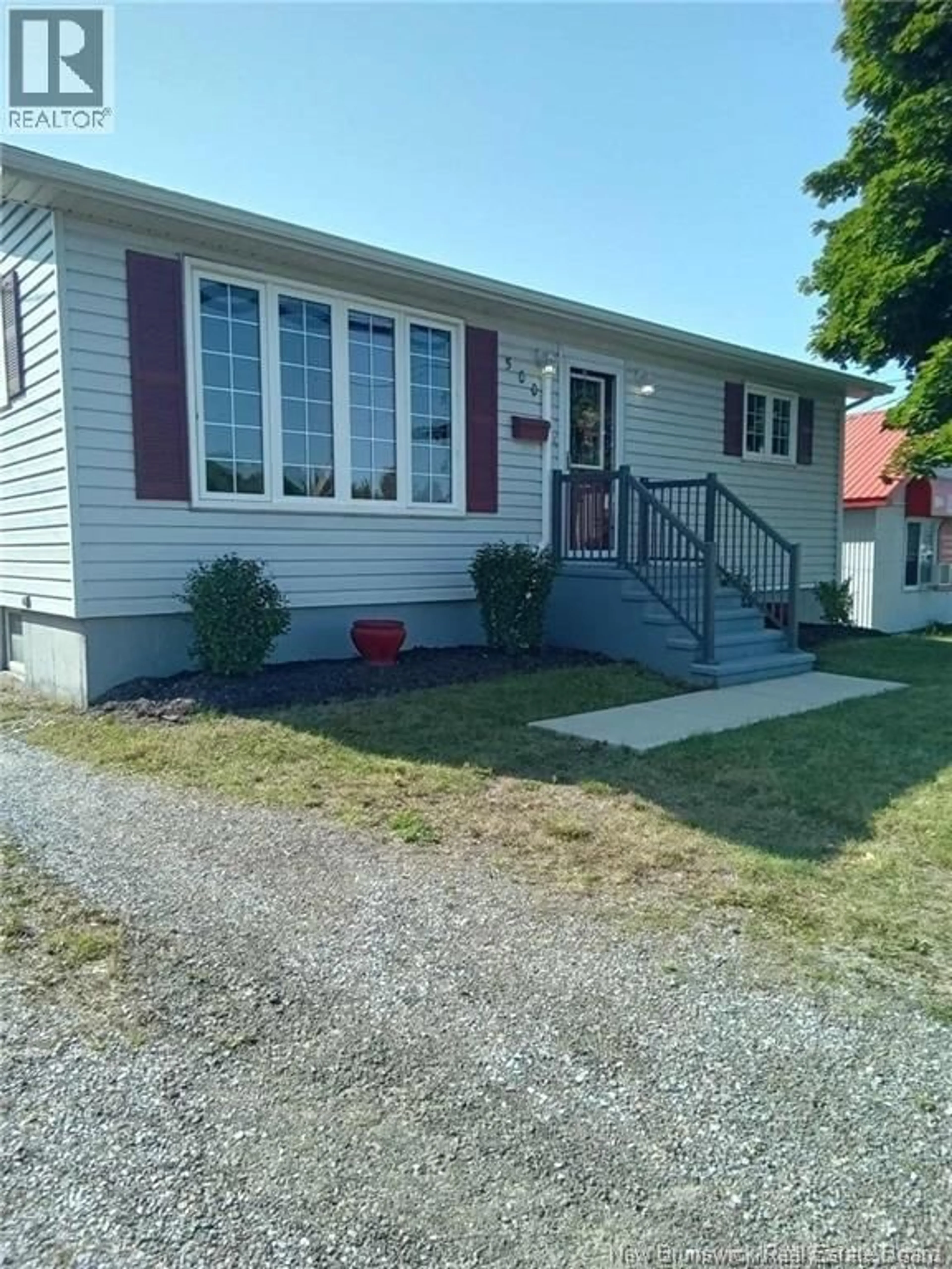 Home with vinyl exterior material, street for 500 CHAMPLAIN, Dieppe New Brunswick E1A1P4