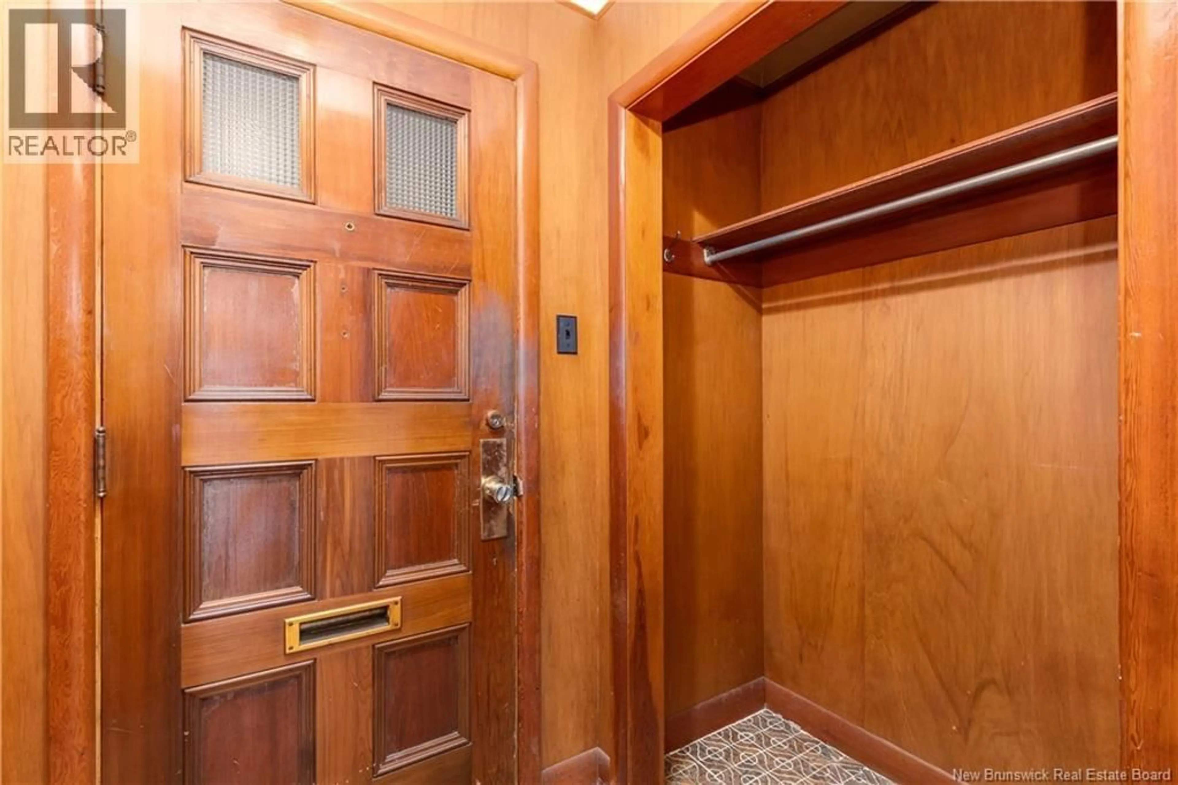 Indoor entryway for 17 MACBETH AVENUE, Moncton New Brunswick E1C6Z1