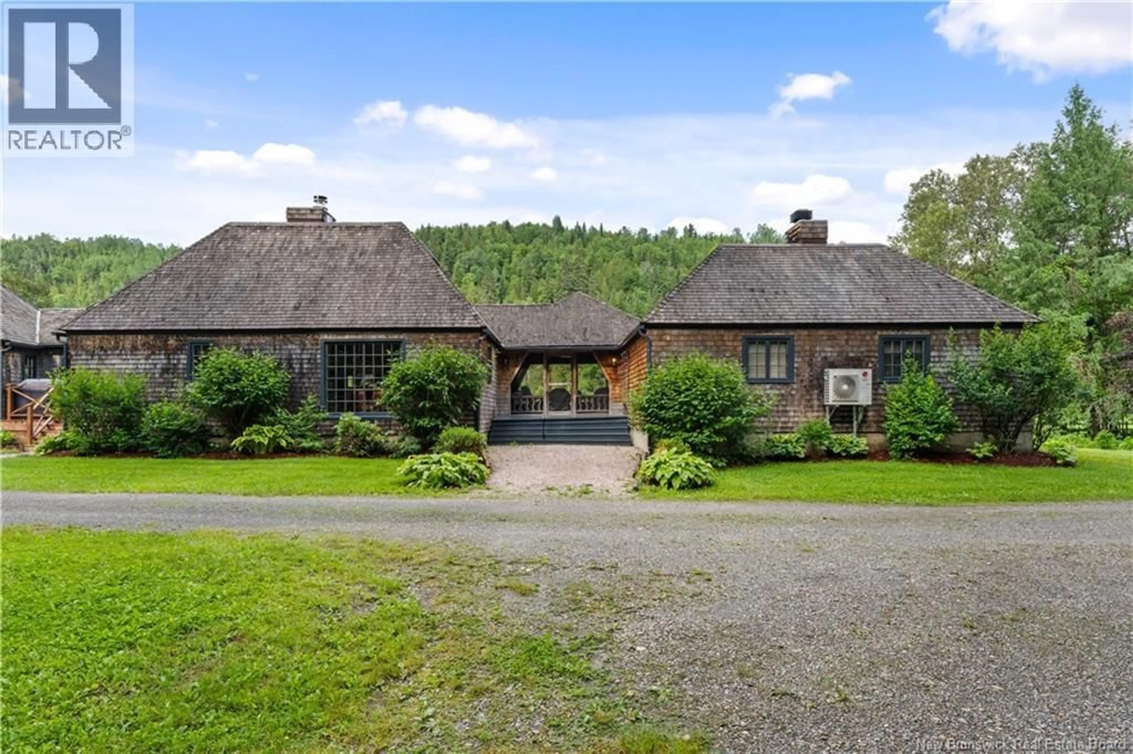 A pic from outside/outdoor area/front of a property/back of a property/a pic from drone, building for 115 MURRAY ROAD, Robinsonville New Brunswick E3N6H4