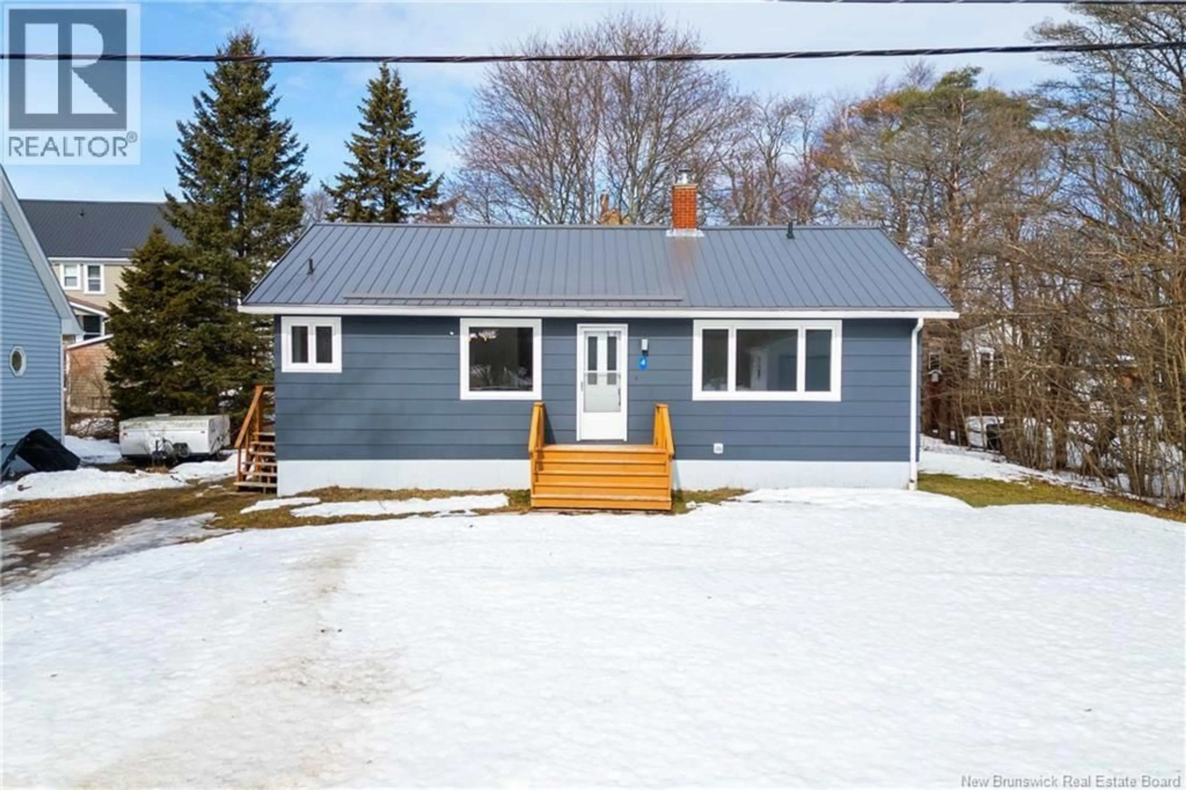 Home with vinyl exterior material, street for 4 BICKERTON, Sackville New Brunswick E4L3M7