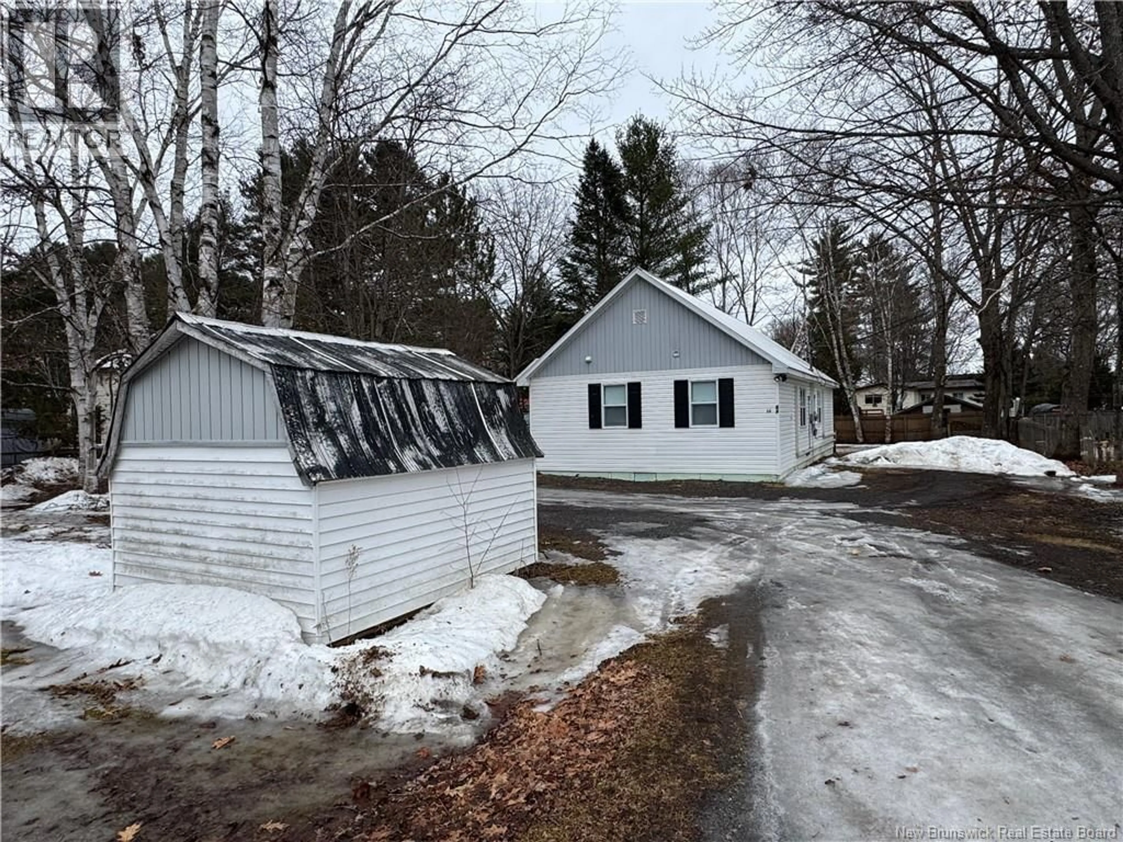 Shed for 54-56 SUNSET DRIVE, Fredericton New Brunswick E3A1A1