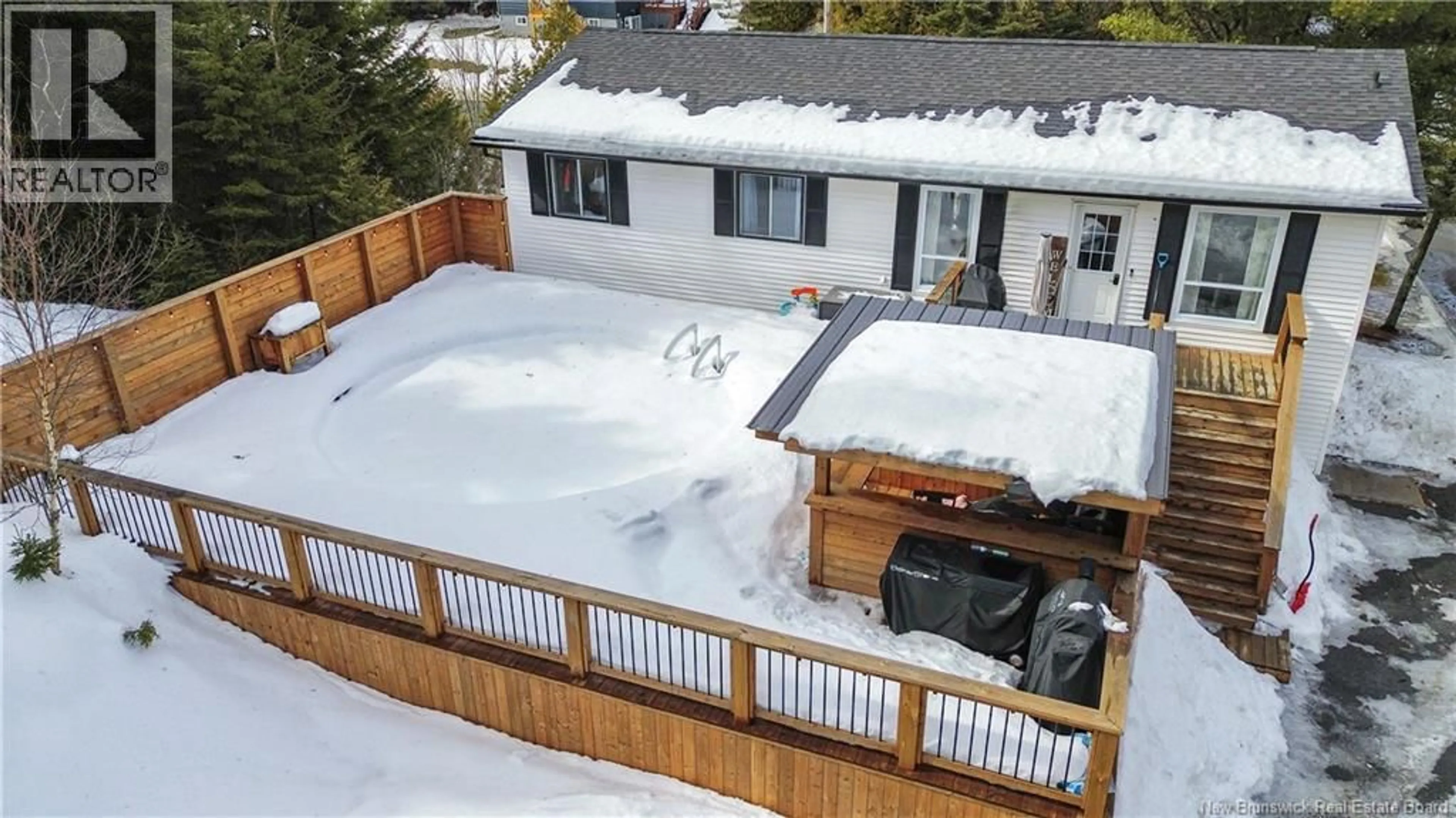 A pic from outside/outdoor area/front of a property/back of a property/a pic from drone, unknown for 1080 GOLDEN GROVE ROAD, Saint John New Brunswick E2N2A6