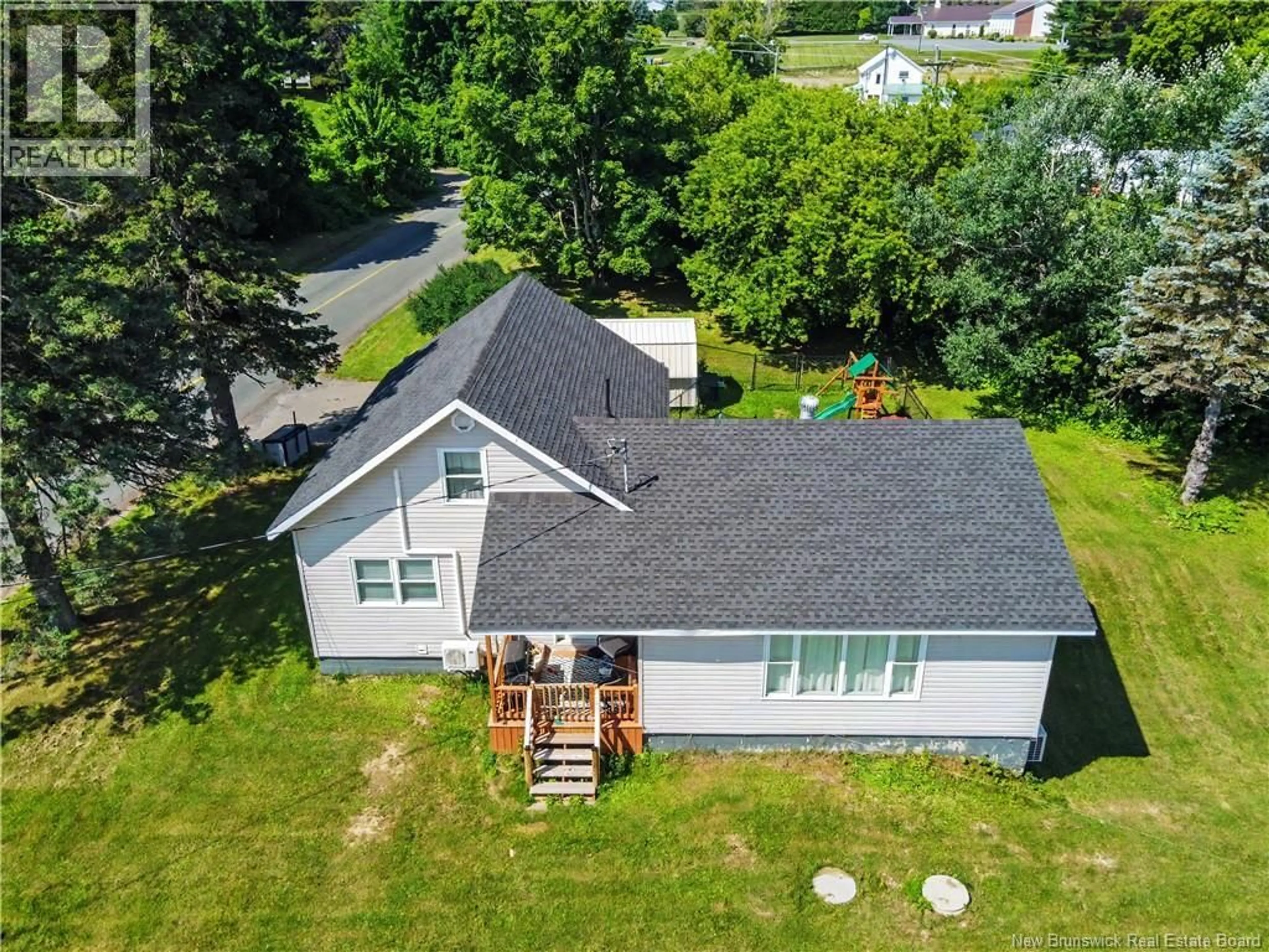 A pic from outside/outdoor area/front of a property/back of a property/a pic from drone, unknown for 2 CROSS ROAD, Somerville New Brunswick E7P3B3
