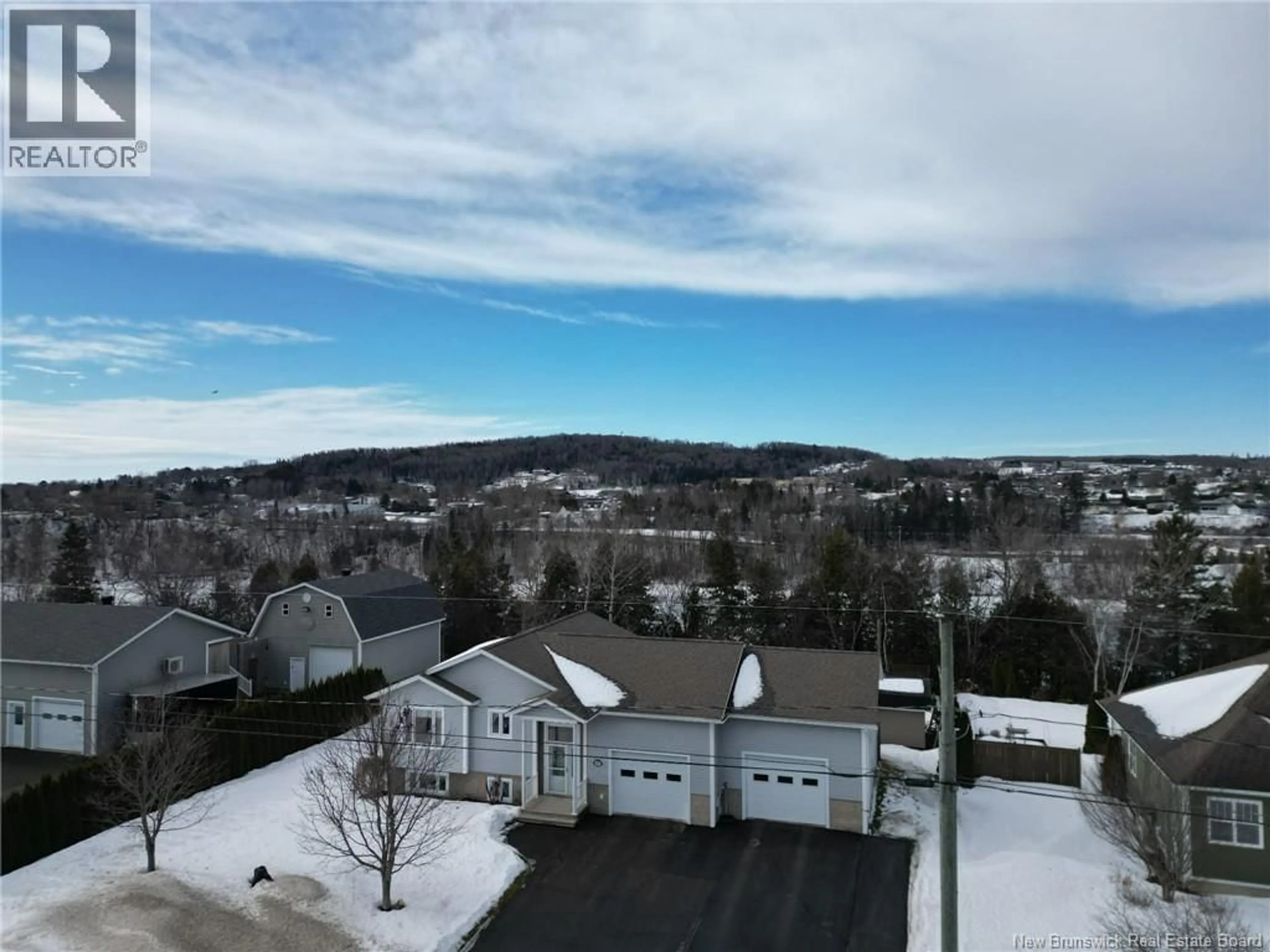 A pic from outside/outdoor area/front of a property/back of a property/a pic from drone, mountain view for 85 TAYLOR STREET, Grand-Sault/Grand Falls New Brunswick E3Y3W6