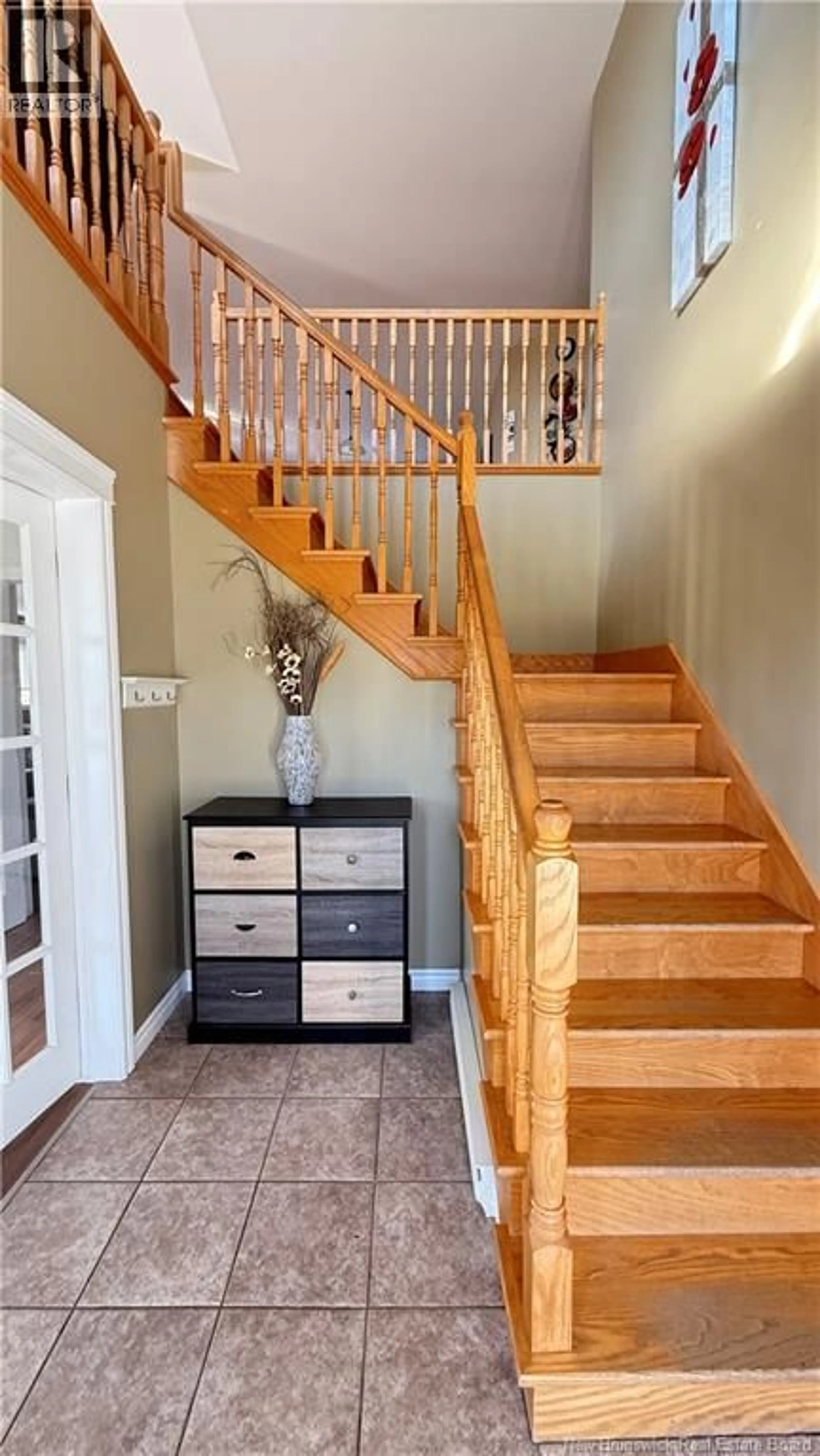 Indoor entryway for 31 REFLECTION LANE, Quispamsis New Brunswick E2E5Z9