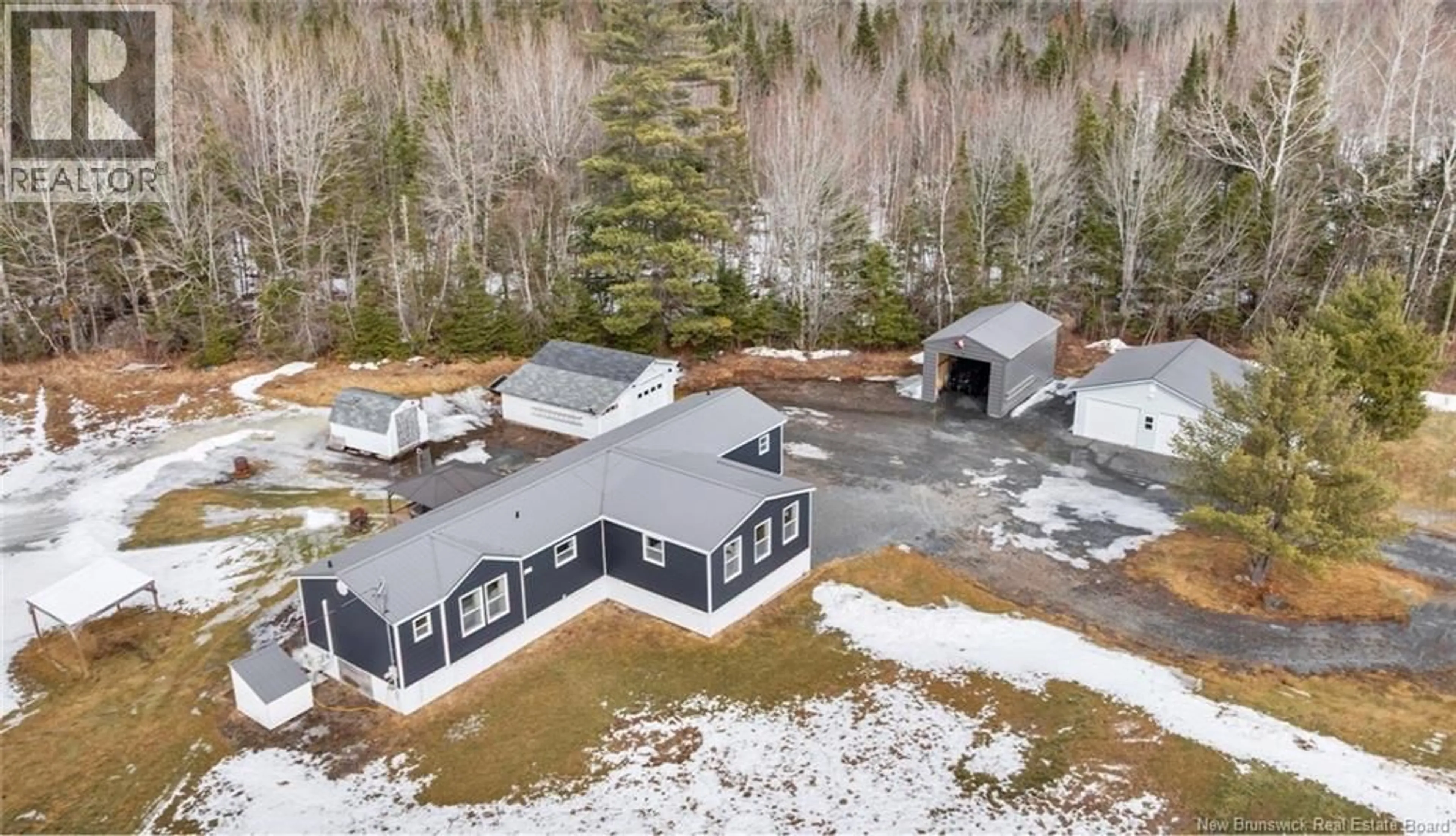 A pic from outside/outdoor area/front of a property/back of a property/a pic from drone, building for 1100 ROUTE 655, Waasis New Brunswick E3B8W2