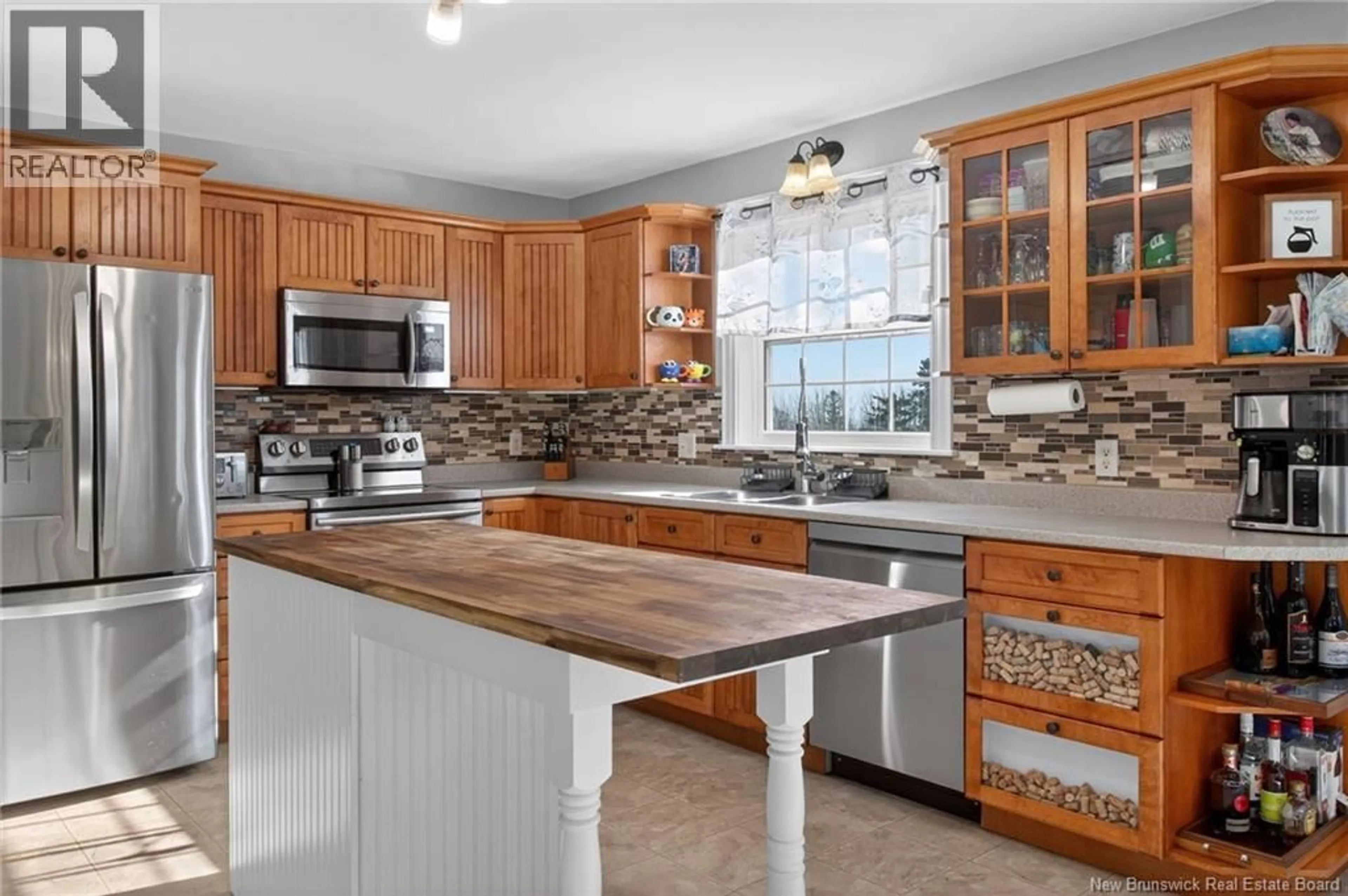 Open concept kitchen, ceramic/tile floor for 2 SUNRISE RIDGE, Sackville New Brunswick E4L4S5