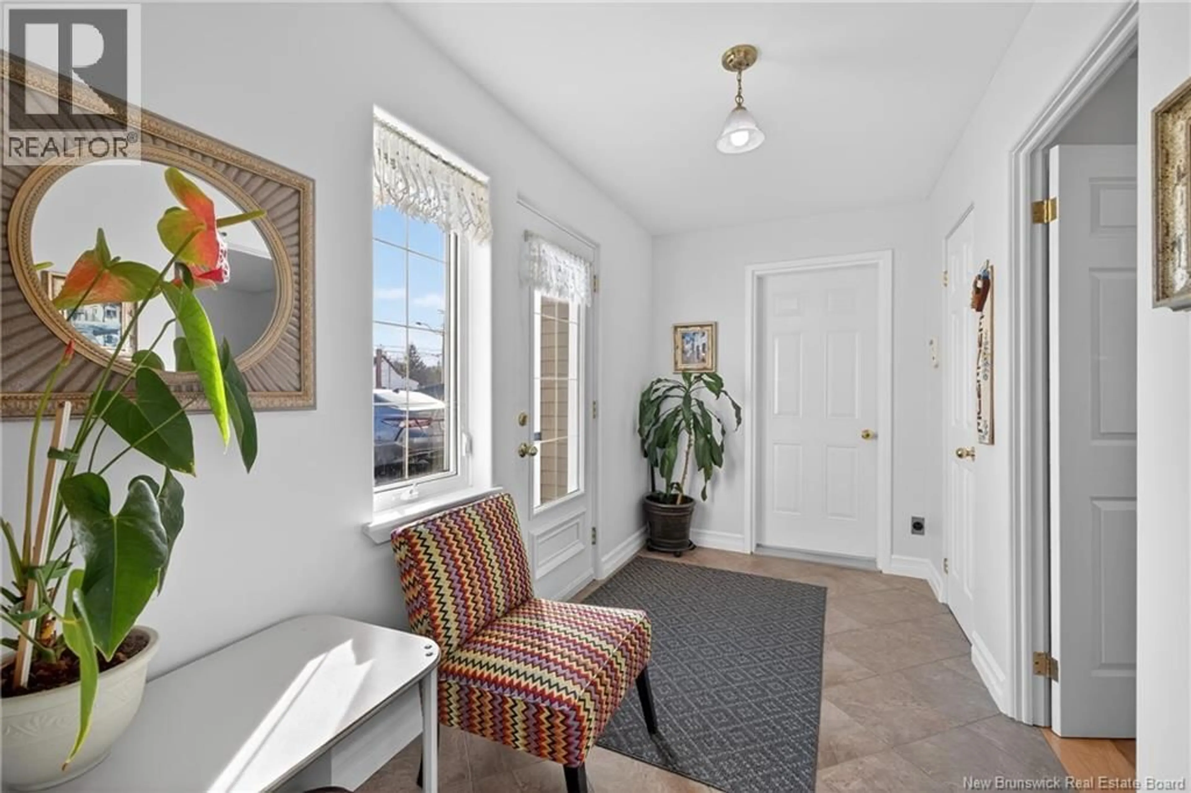 Indoor entryway for 415 RUE PINET, Bertrand New Brunswick E1W1K9