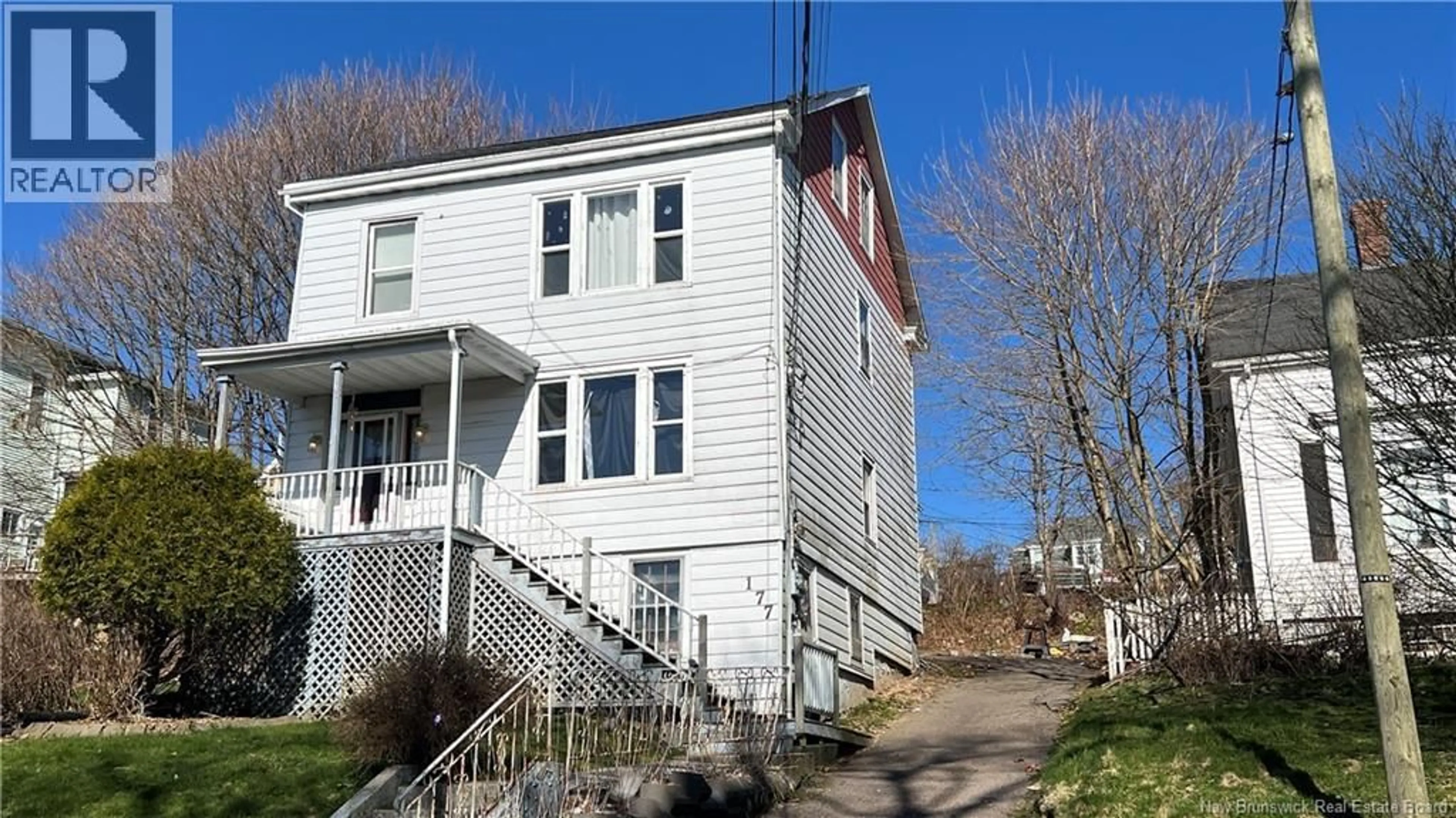 A pic from outside/outdoor area/front of a property/back of a property/a pic from drone, street for 177 WINSLOW STREET, Saint John New Brunswick E2M1W7