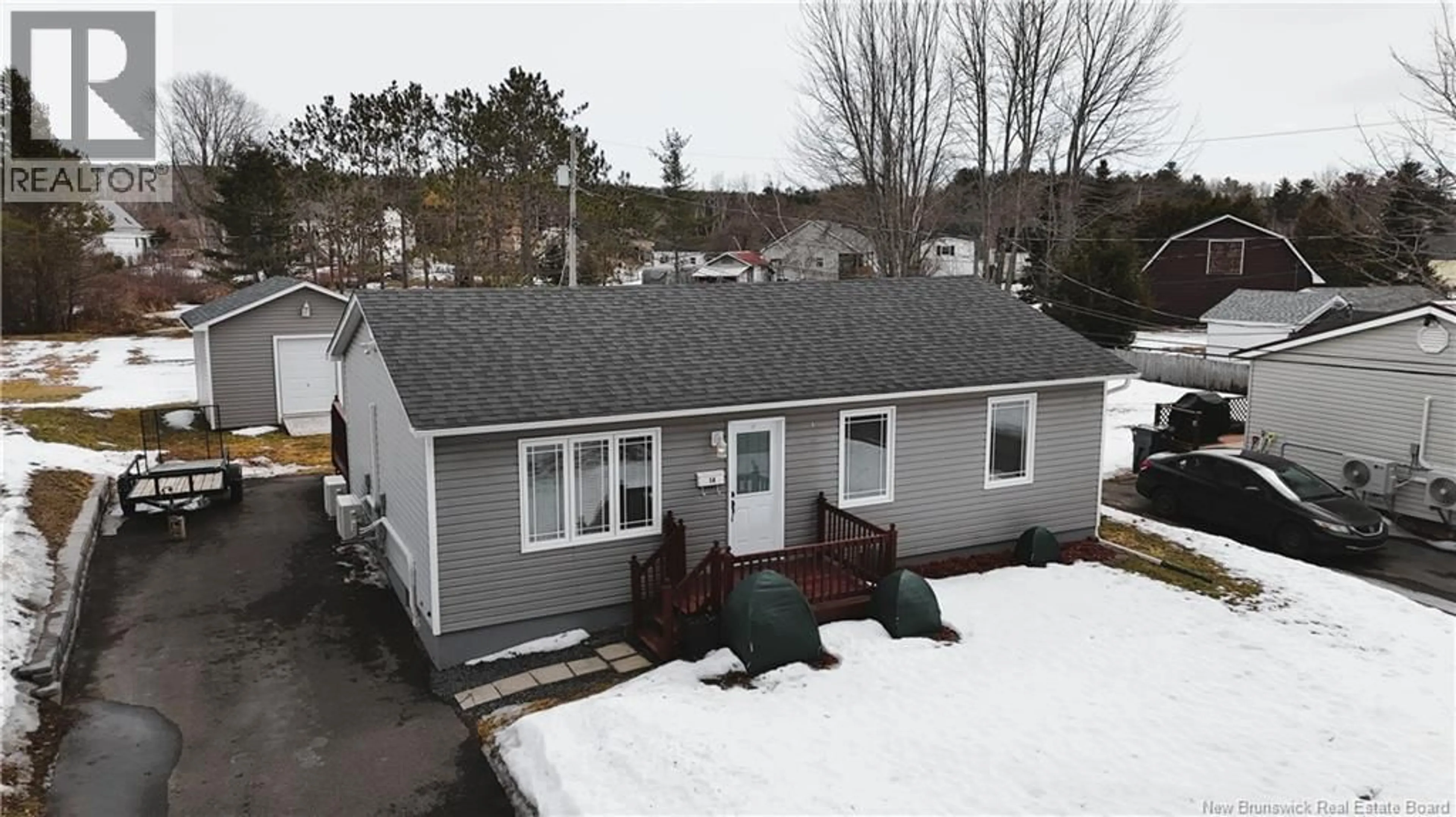 A pic from outside/outdoor area/front of a property/back of a property/a pic from drone, building for 14 DAULPHIN DRIVE, Fredericton New Brunswick E3A4P5