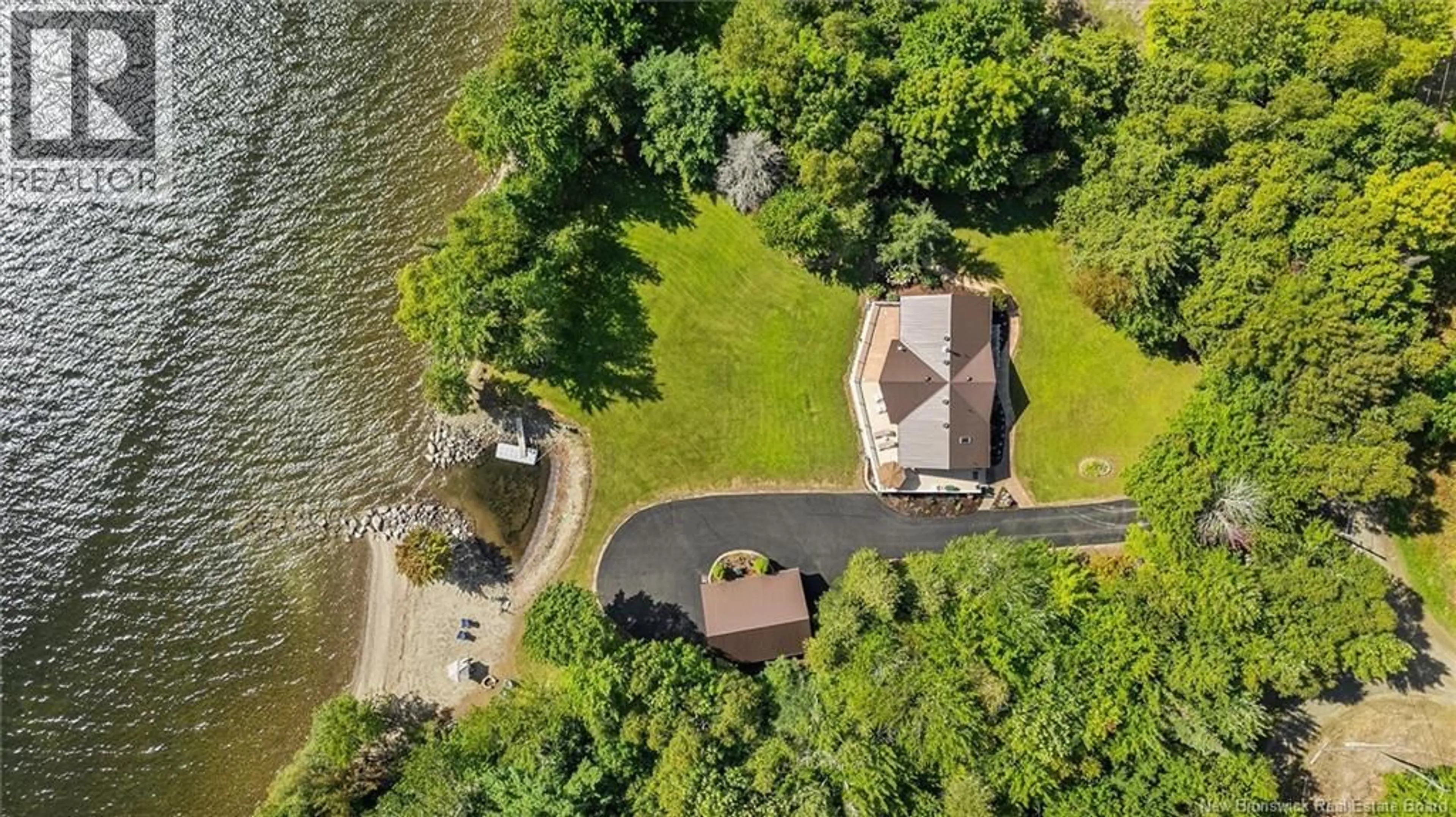 A pic from outside/outdoor area/front of a property/back of a property/a pic from drone, water/lake/river/ocean view for 71 STEVENSON LANE, Green Mountain New Brunswick E6H1Y6
