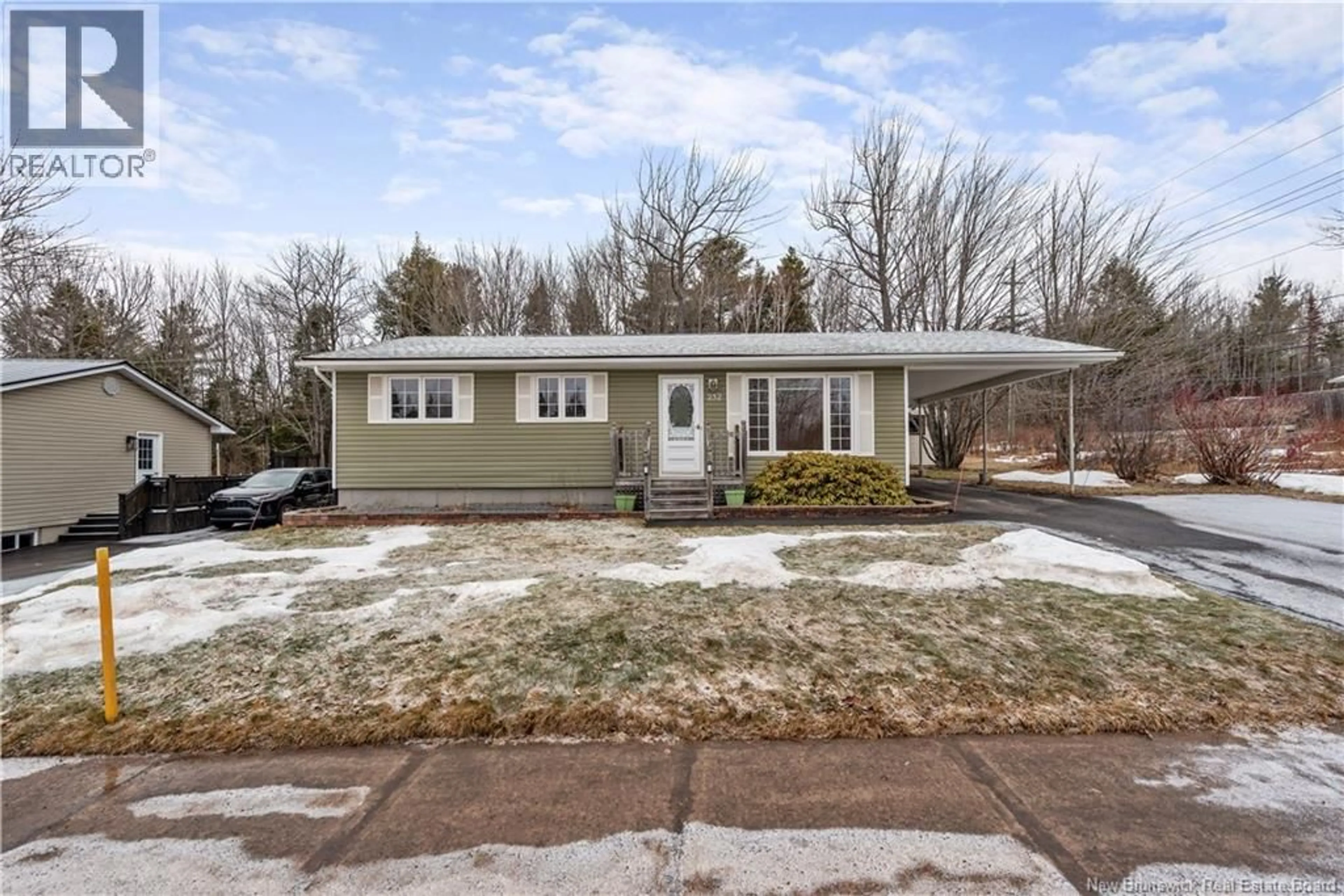 Home with vinyl exterior material, street for 252 PALISADE DRIVE, Moncton New Brunswick E1A5K2