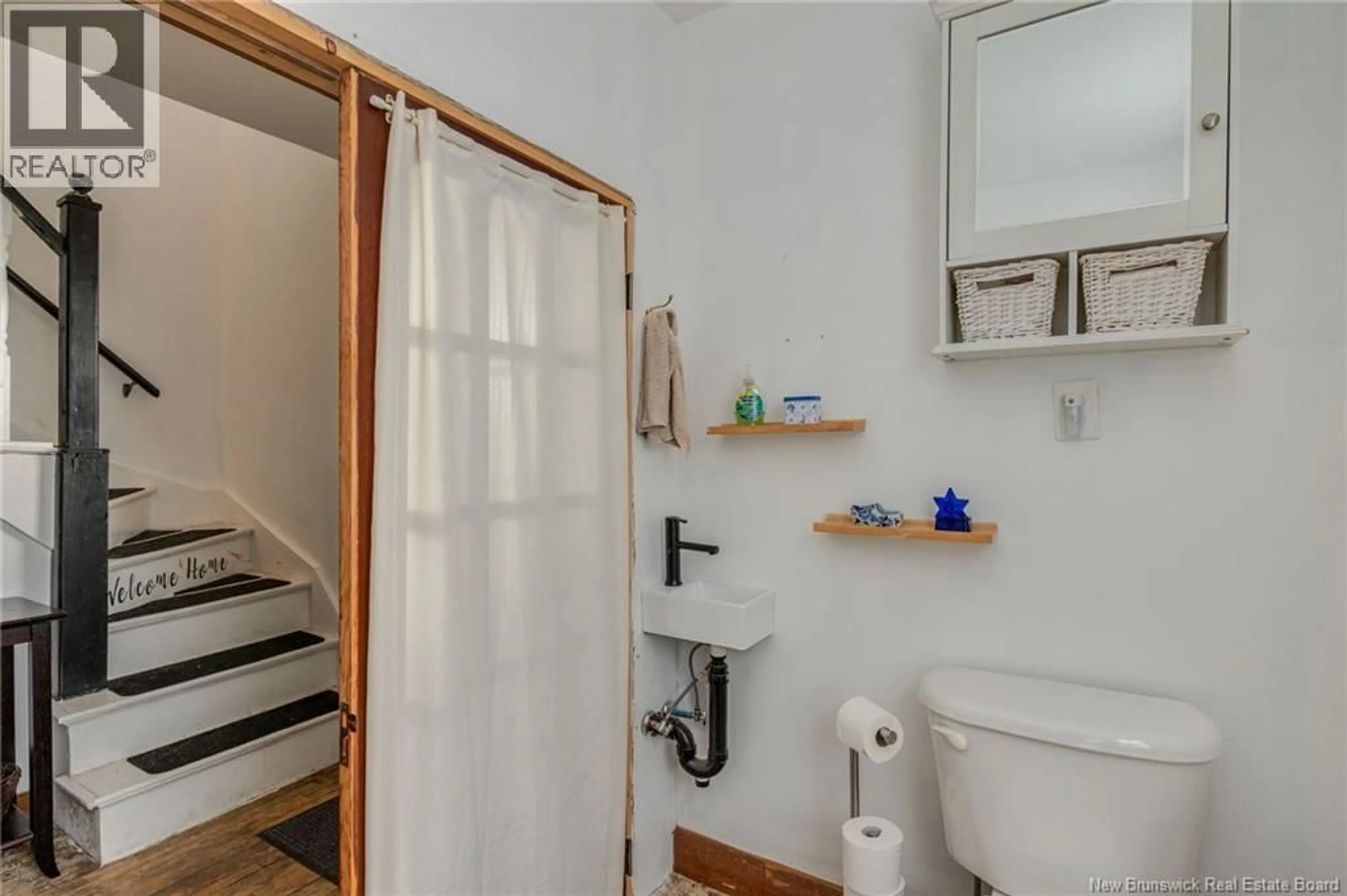 Standard bathroom, unknown for 11 LEBLANC STREET, Memramcook New Brunswick E4K2N2