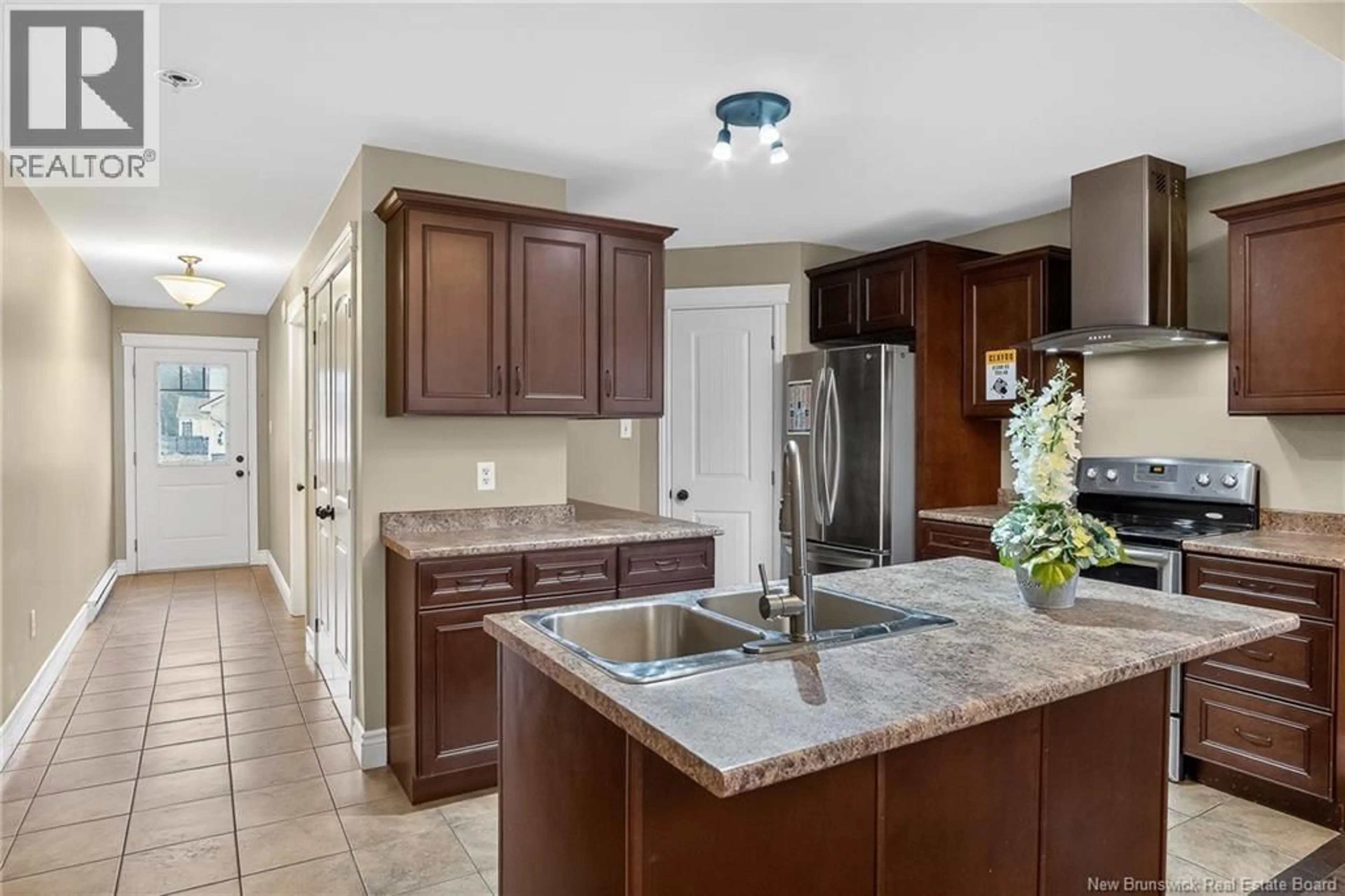 Open concept kitchen, ceramic/tile floor for 43 MOSAIC DRIVE, Saint John New Brunswick E2J0K1