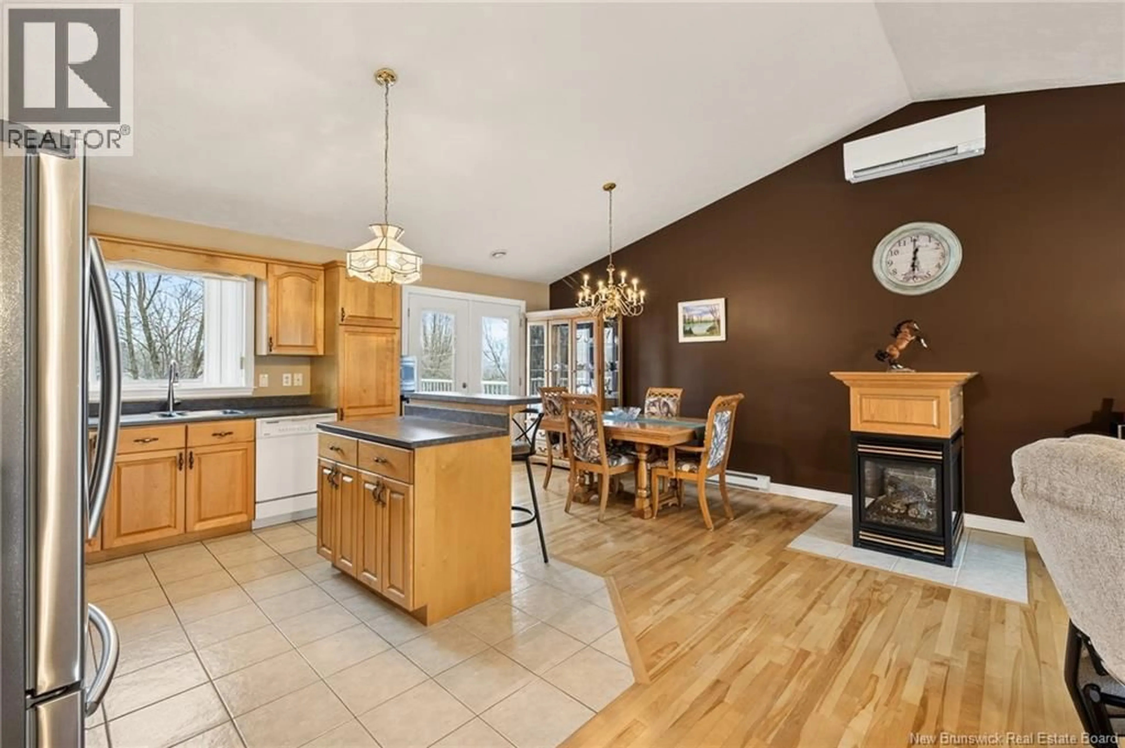 Open concept kitchen, unknown for 85 DELIA AVENUE, Dieppe New Brunswick E1A7V4
