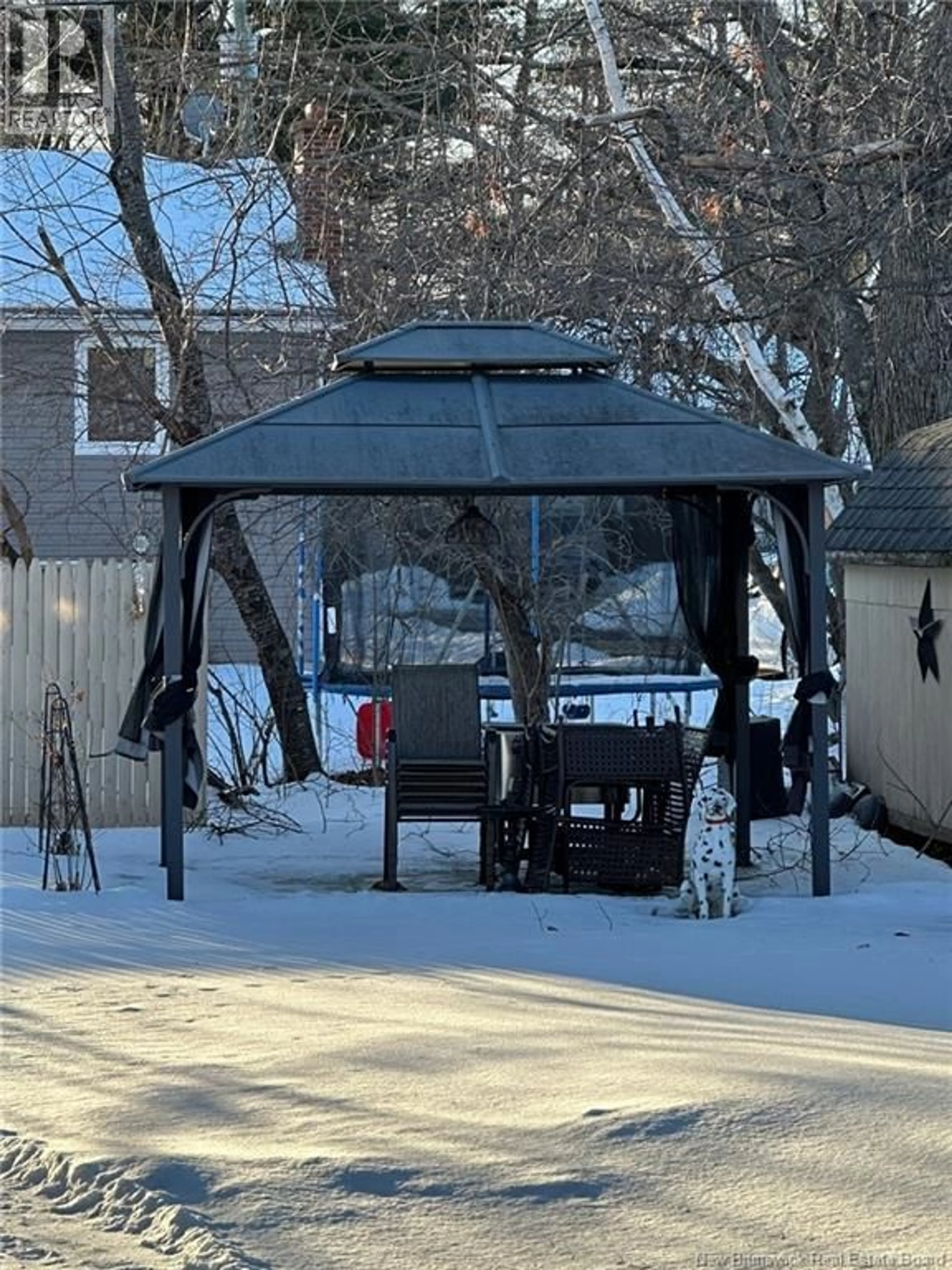 Patio, street for 40 1/2 - 40 HURON AVENUE, Fredericton New Brunswick E3A1J7