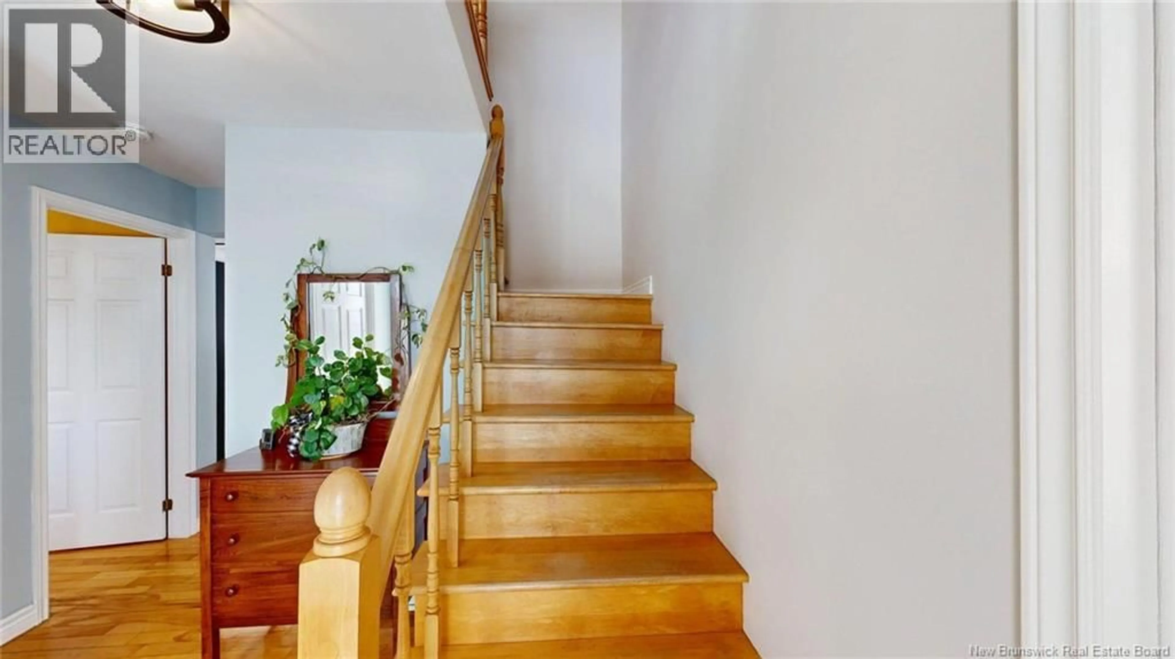 Stairs for 1178 ROUTE 850, Kiersteadville New Brunswick E5T3P4