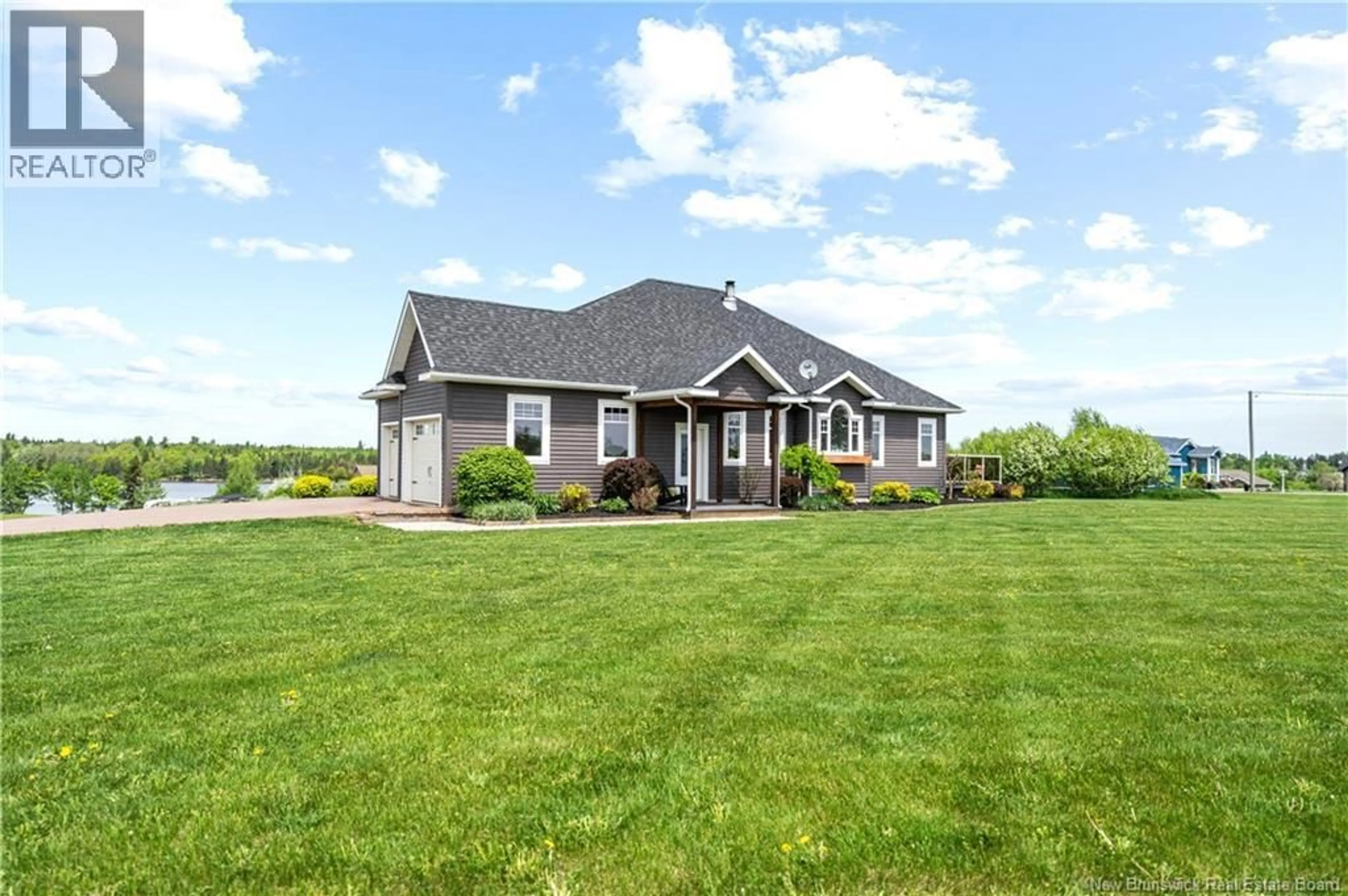 Home with vinyl exterior material, unknown for 8 ISLAND VIEW LANE, Main River New Brunswick E4T0B1