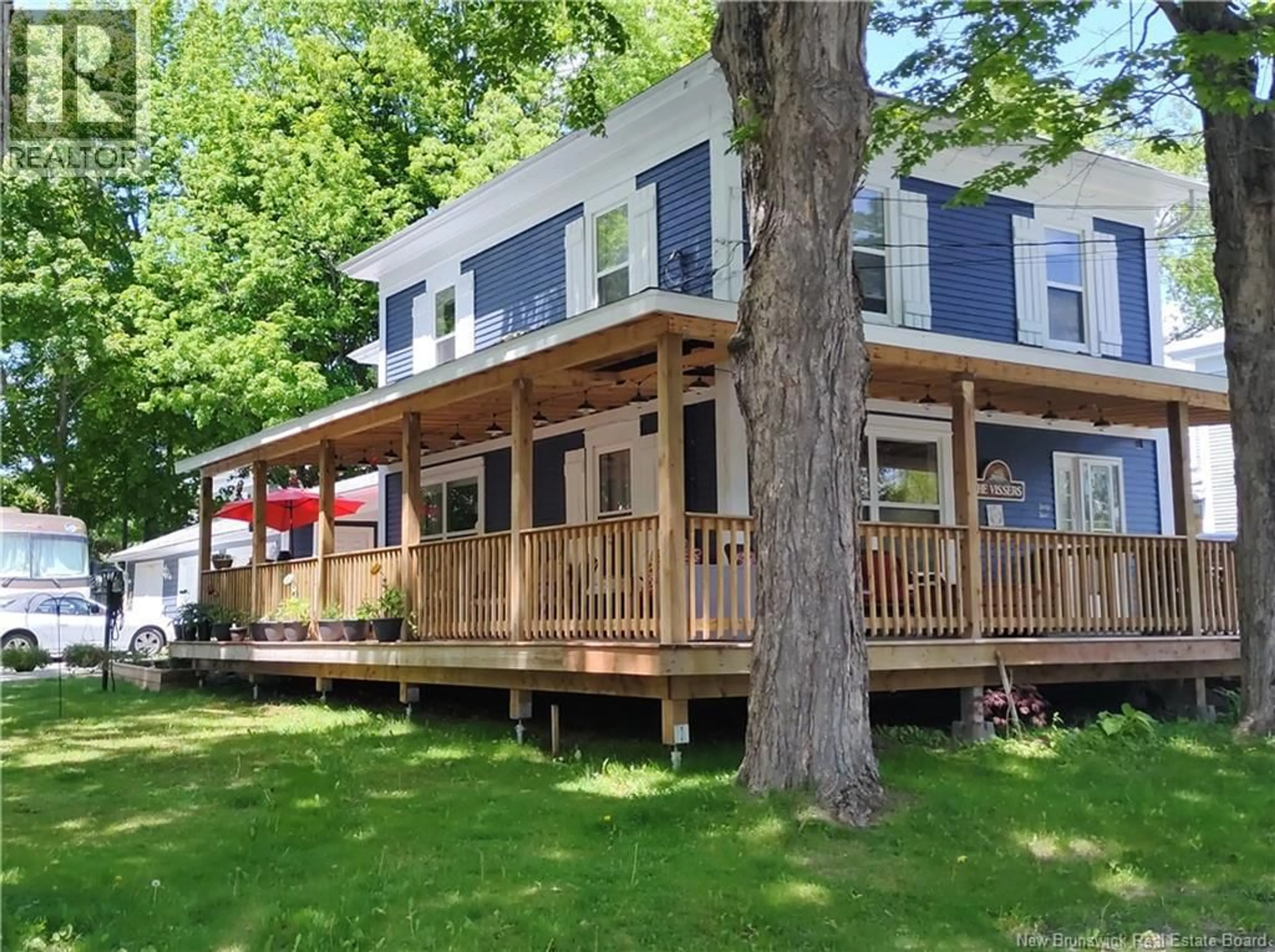 Home with vinyl exterior material, unknown for 44 PORTER STREET, St. Stephen New Brunswick E3L2M7