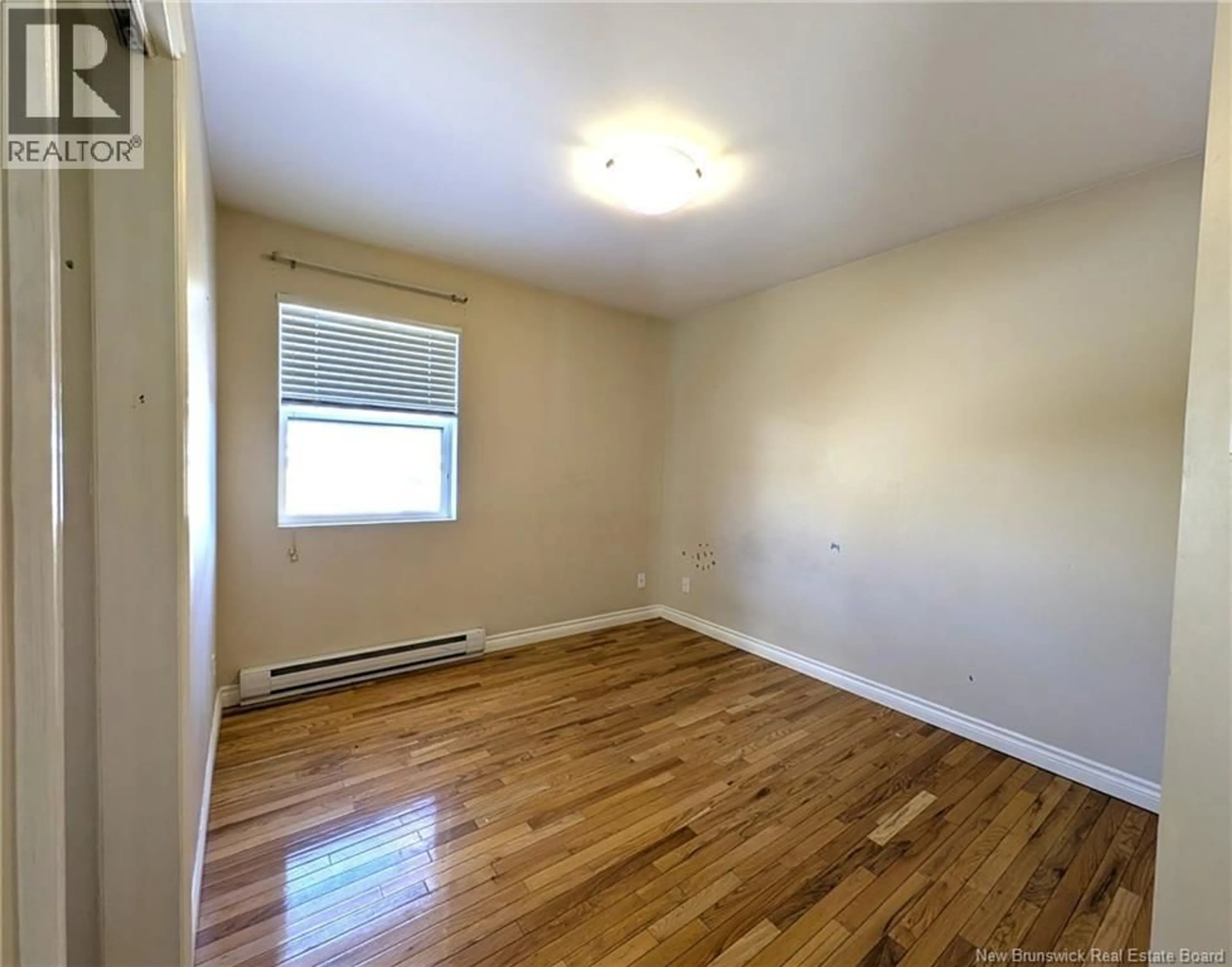A pic of a room for 487 LOUIS STREET, Dieppe New Brunswick E1A6Y9
