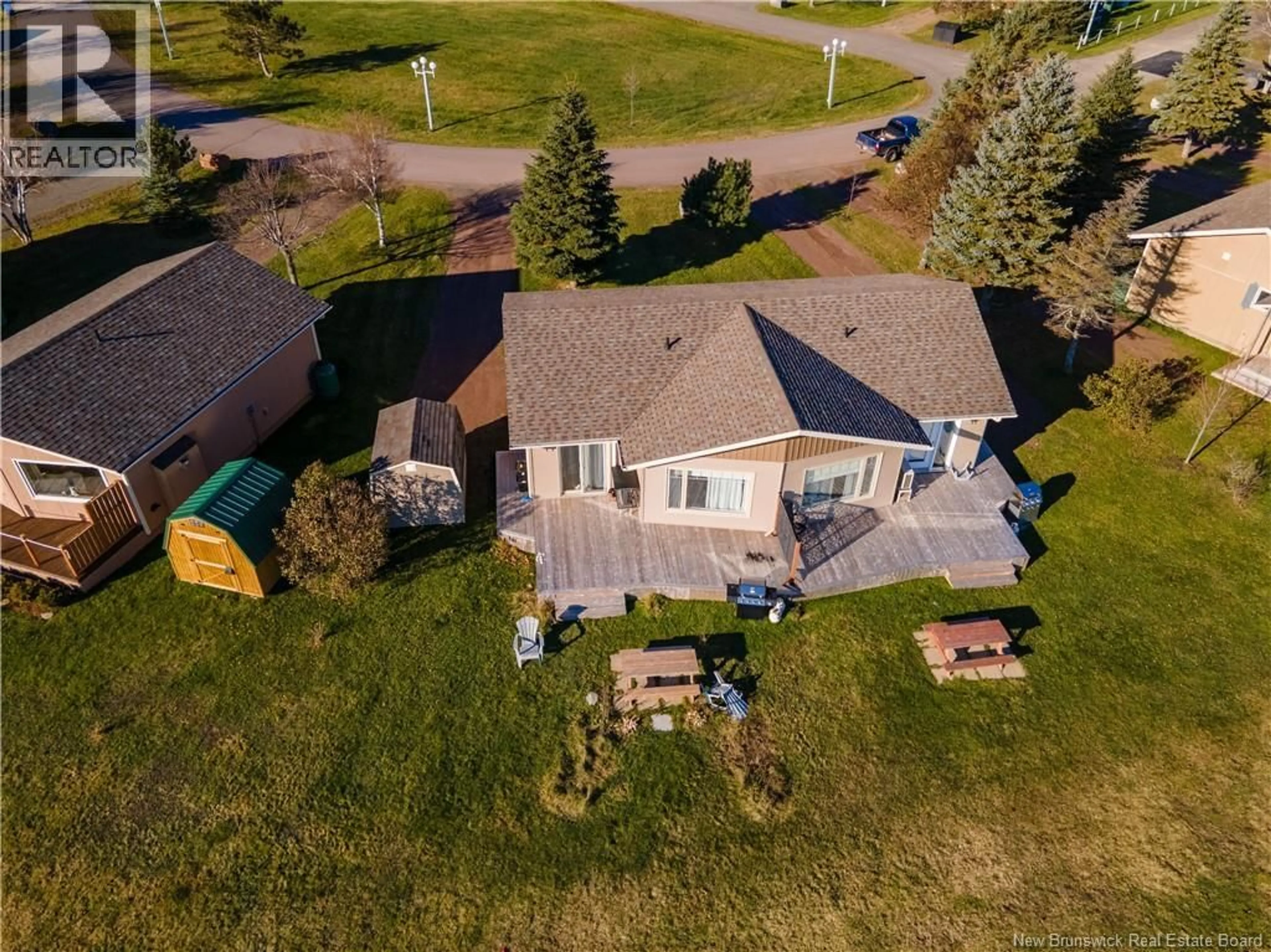 A pic from outside/outdoor area/front of a property/back of a property/a pic from drone, unknown for 110 YORK STREET, Richibucto New Brunswick E4W4K1